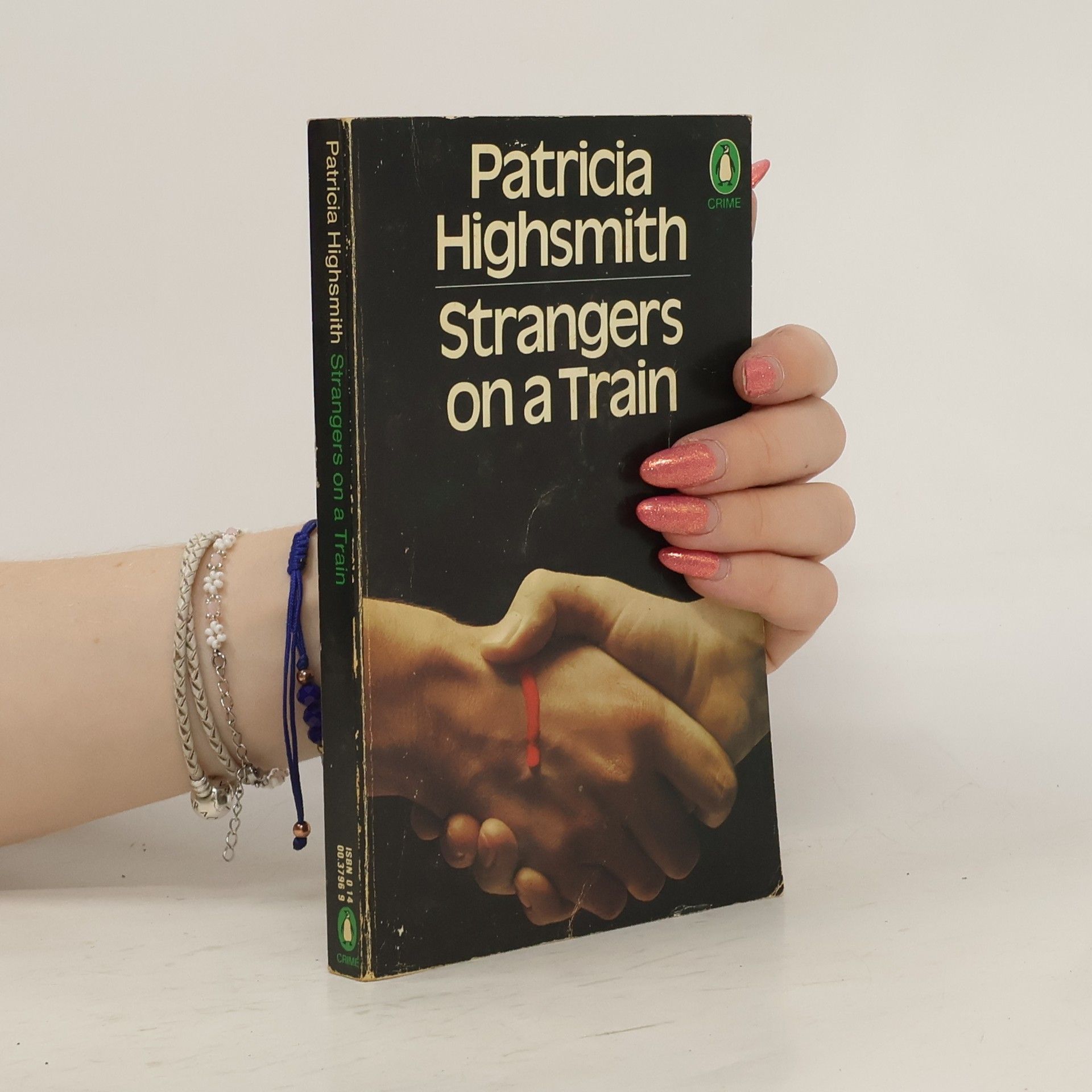 Patricia Highsmith Strangers on a train
