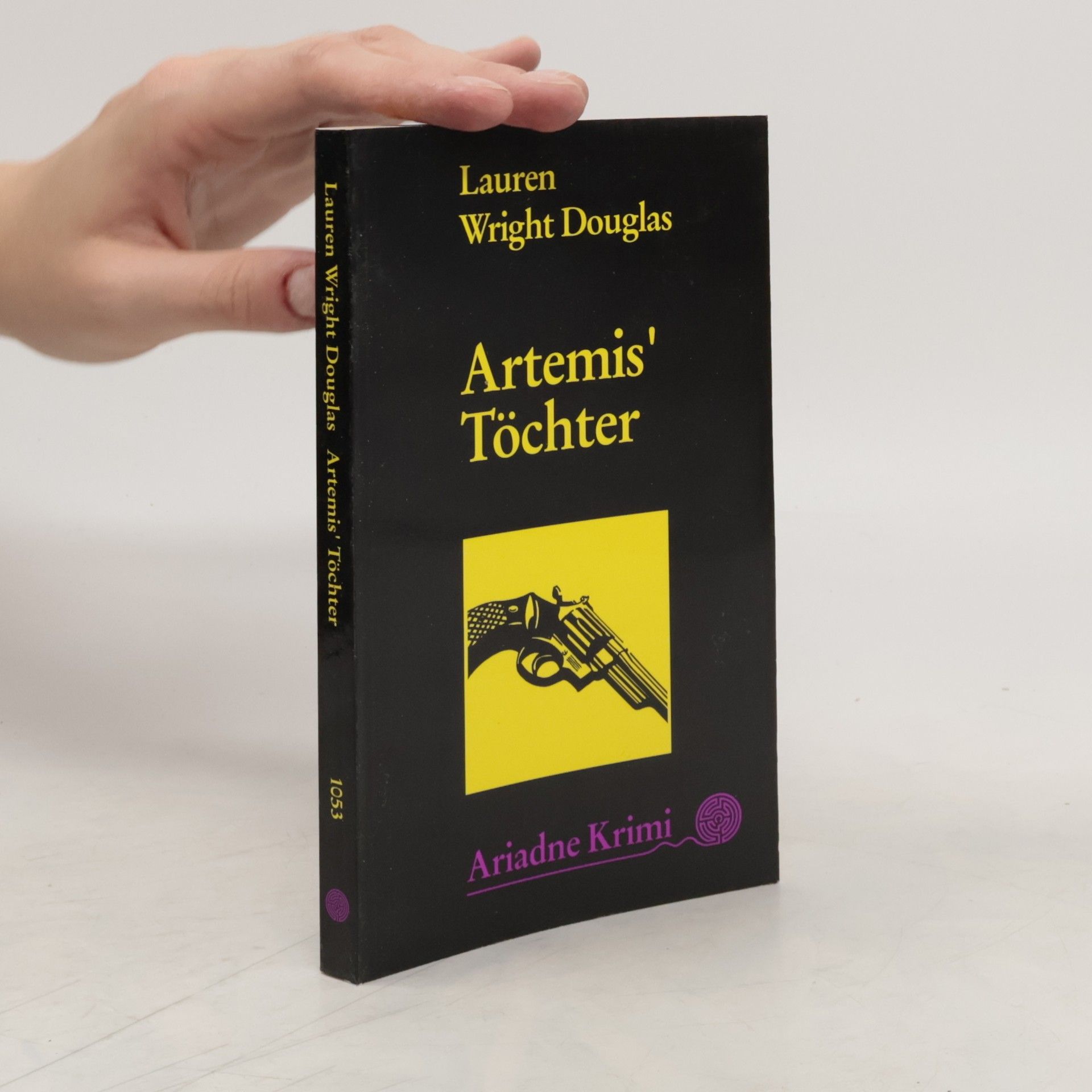 Lauren Wright Douglas Artemis' Töchter