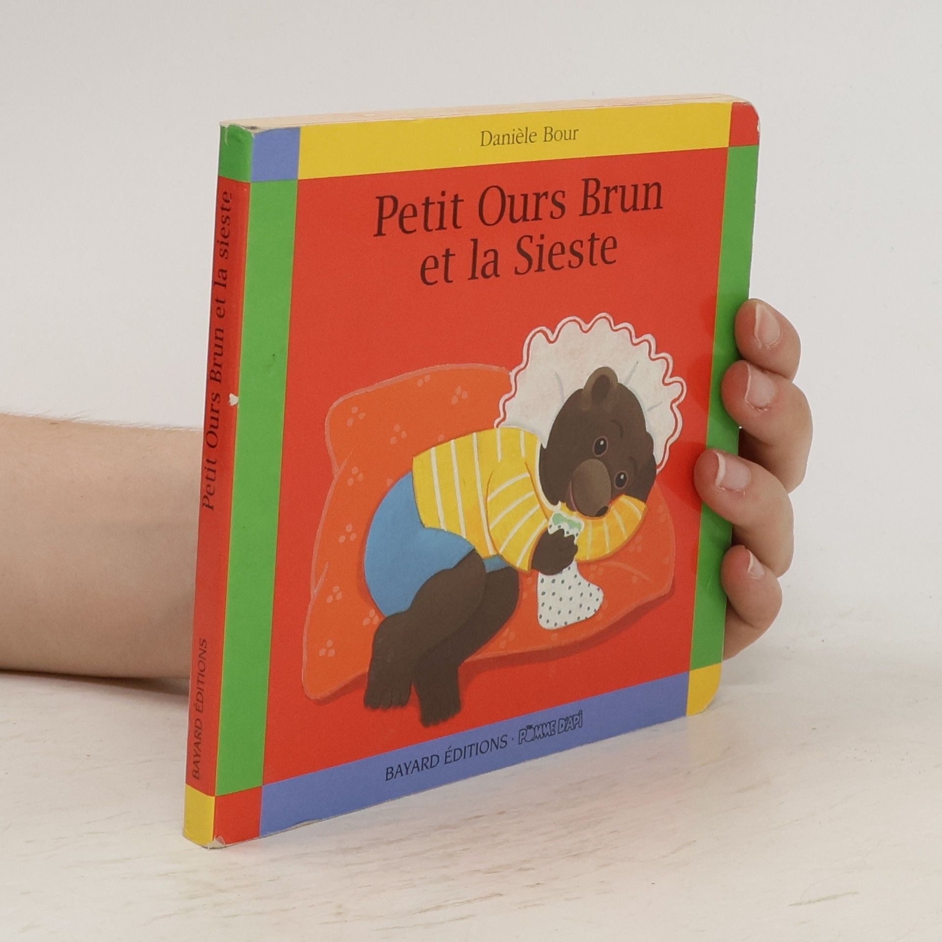 Danièle Bour Petit Ours Brun et la sieste