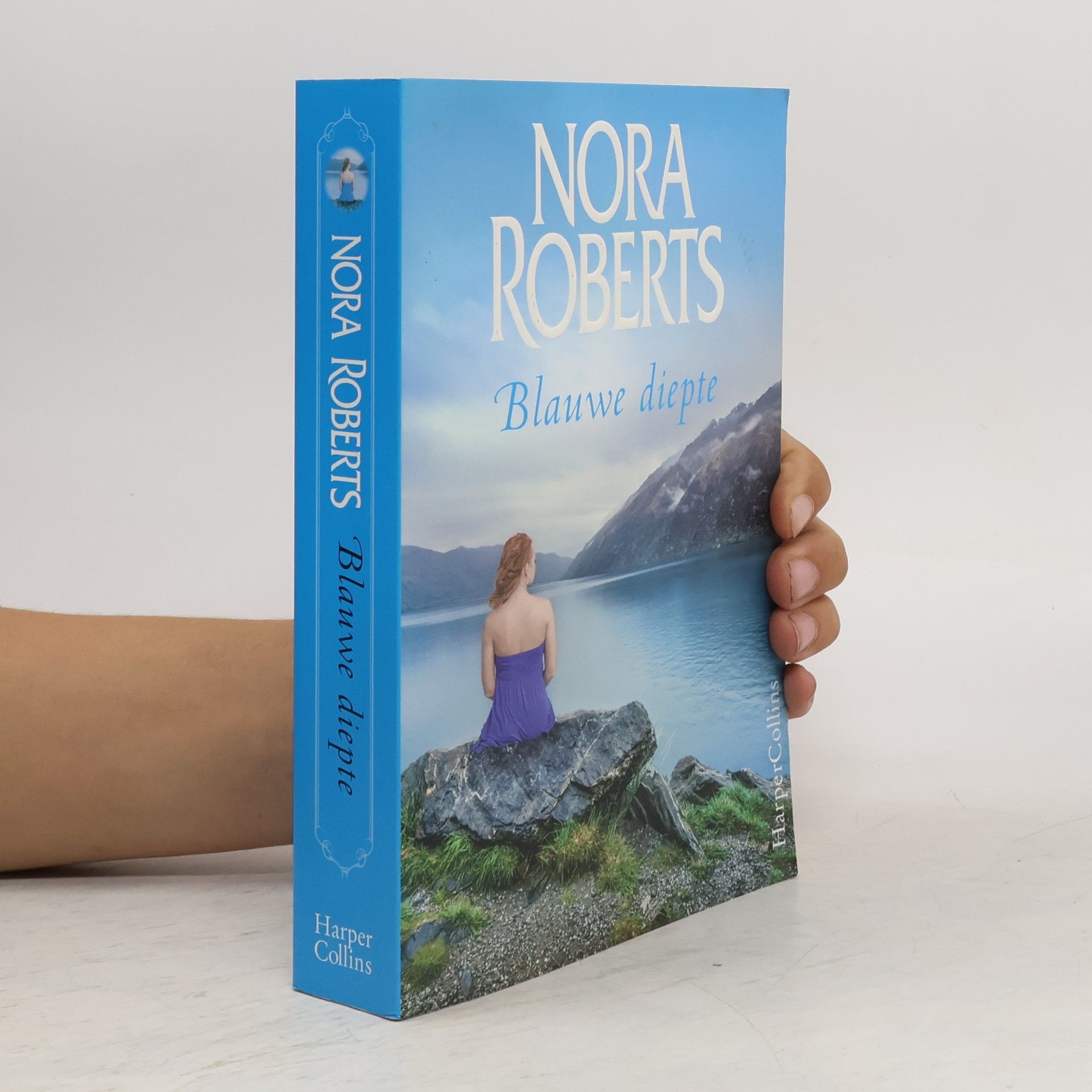 Nora Roberts Blauwe diepte