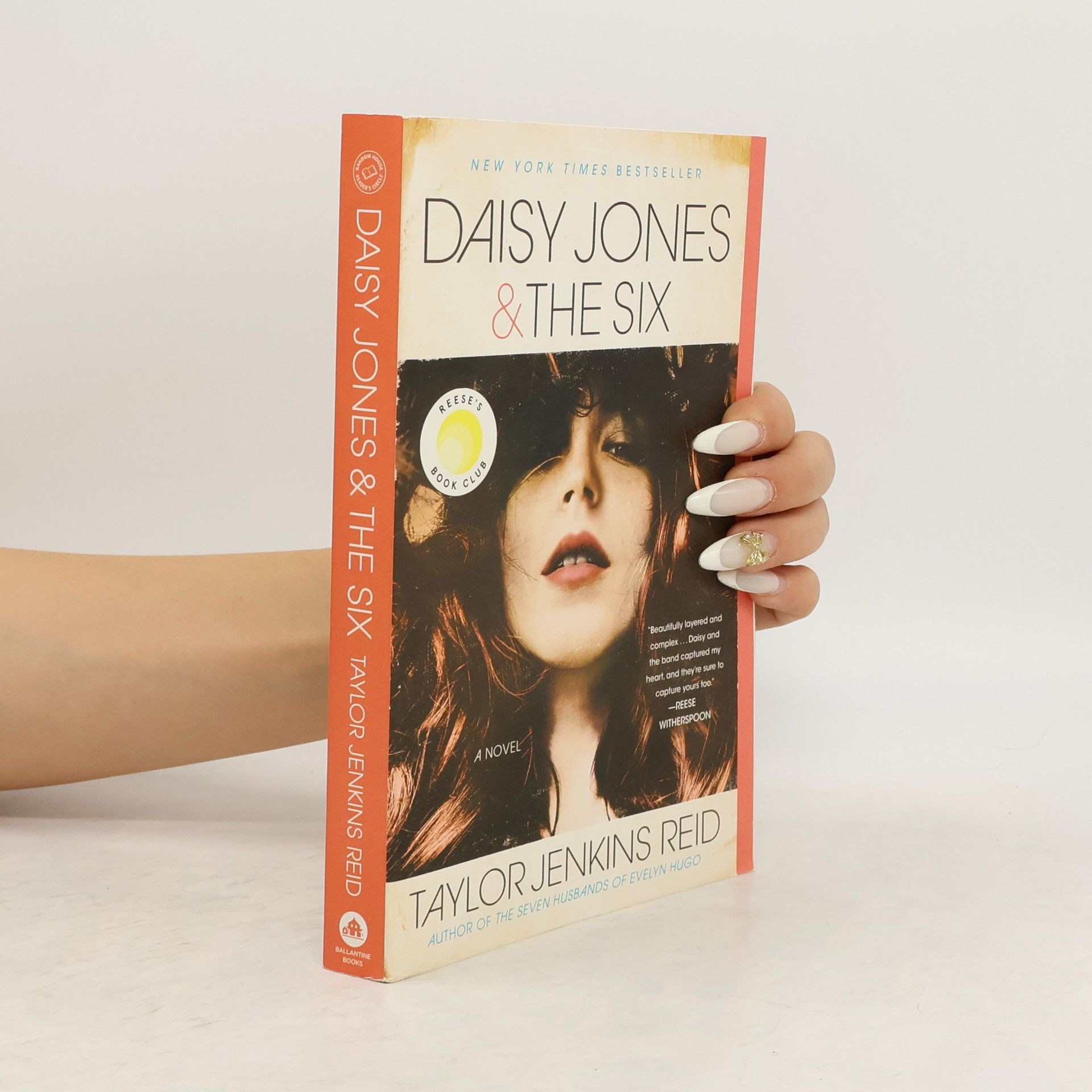 Taylor Jenkins Reid Daisy Jones & The Six