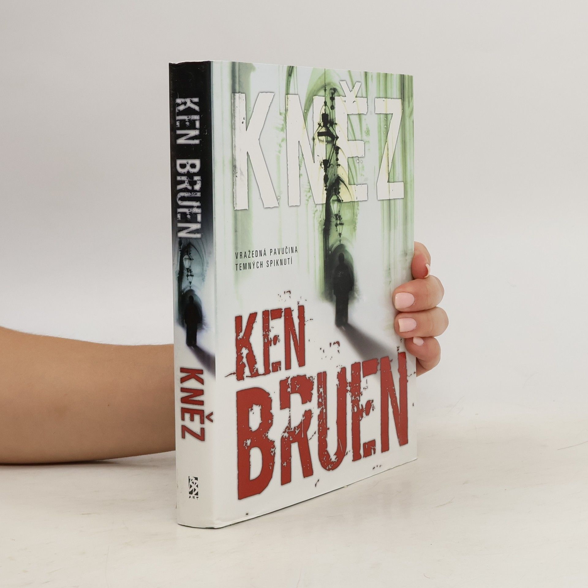 Ken Bruen Kněz