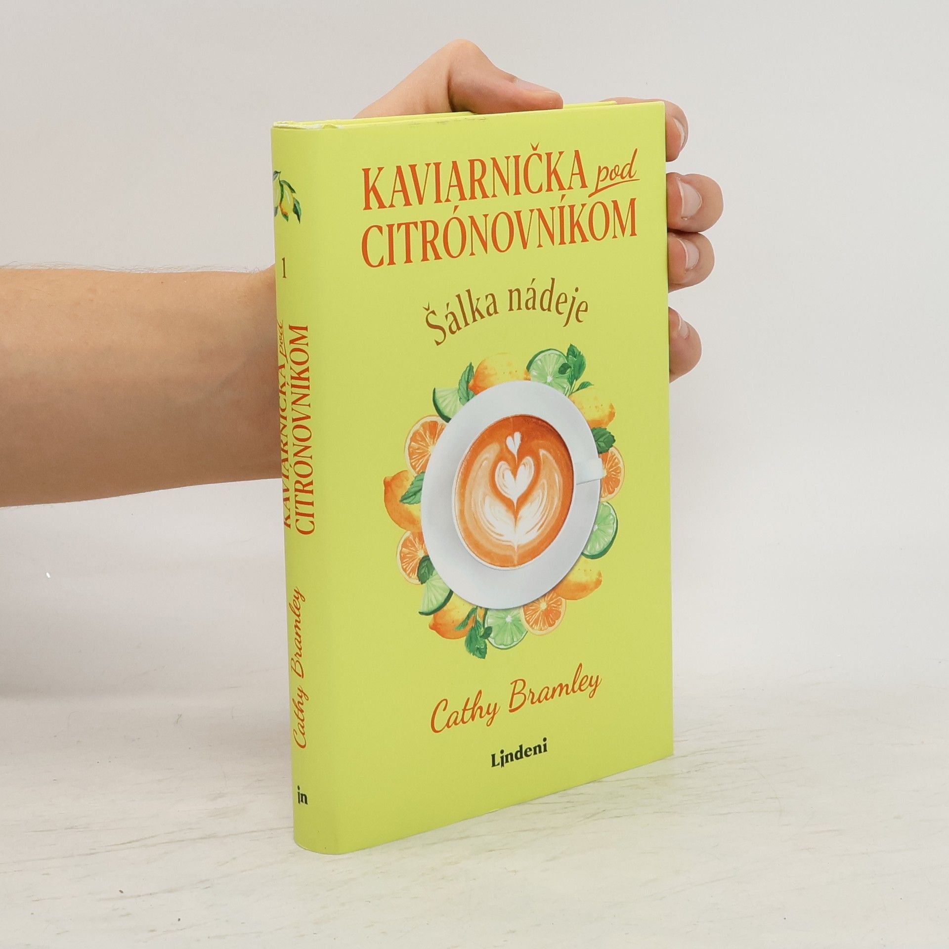 Cathy Bramley Kaviarnička pod citrónovníkom