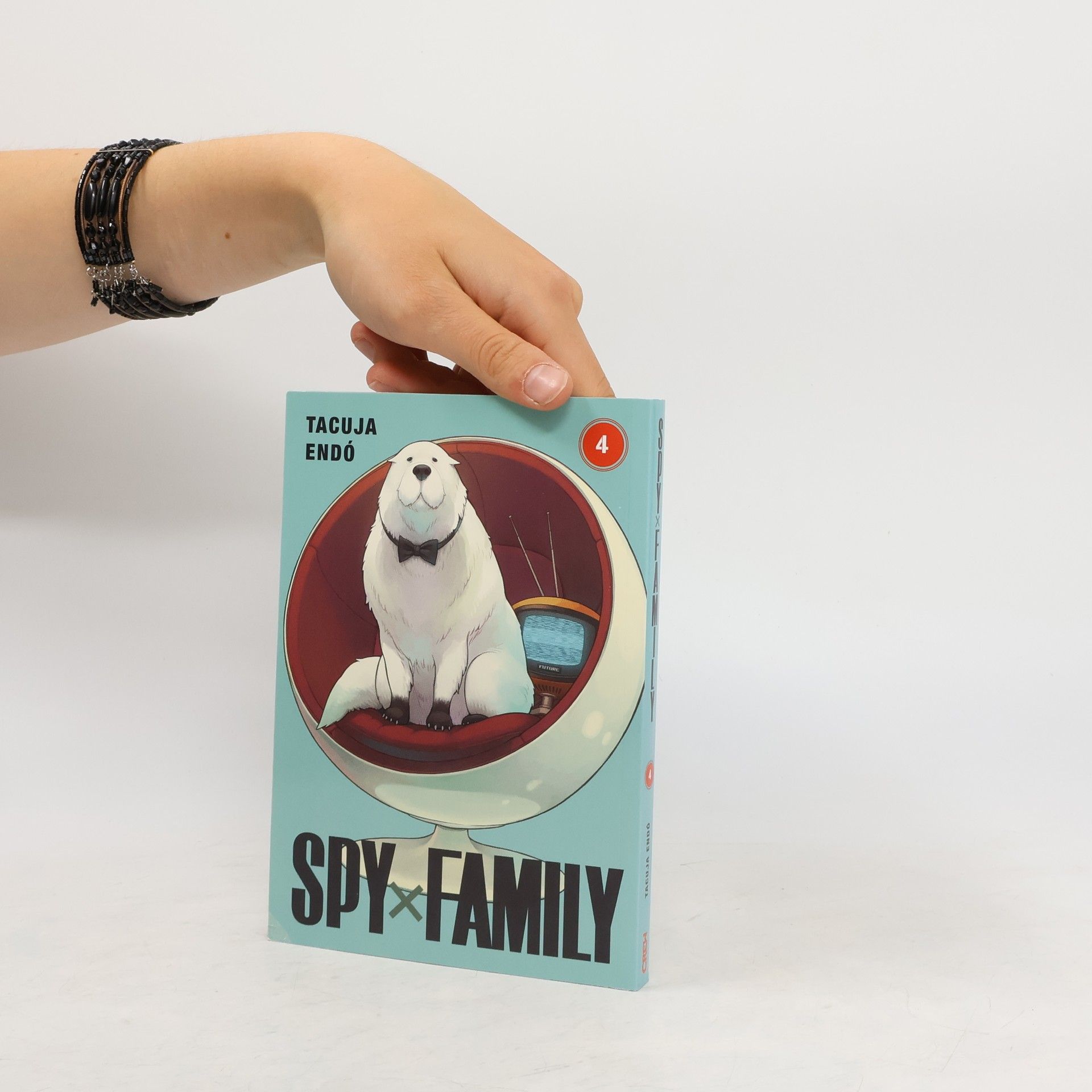 Tacuja Endó Spy x Family 4