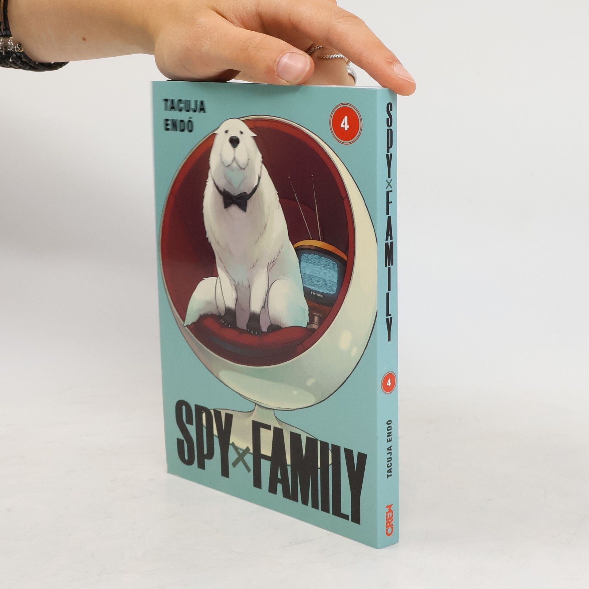 Tacuja Endó Spy x Family 4