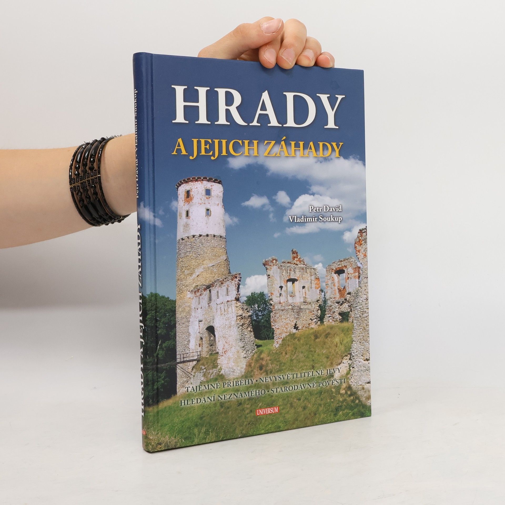 P. David Hrady a jejich záhady