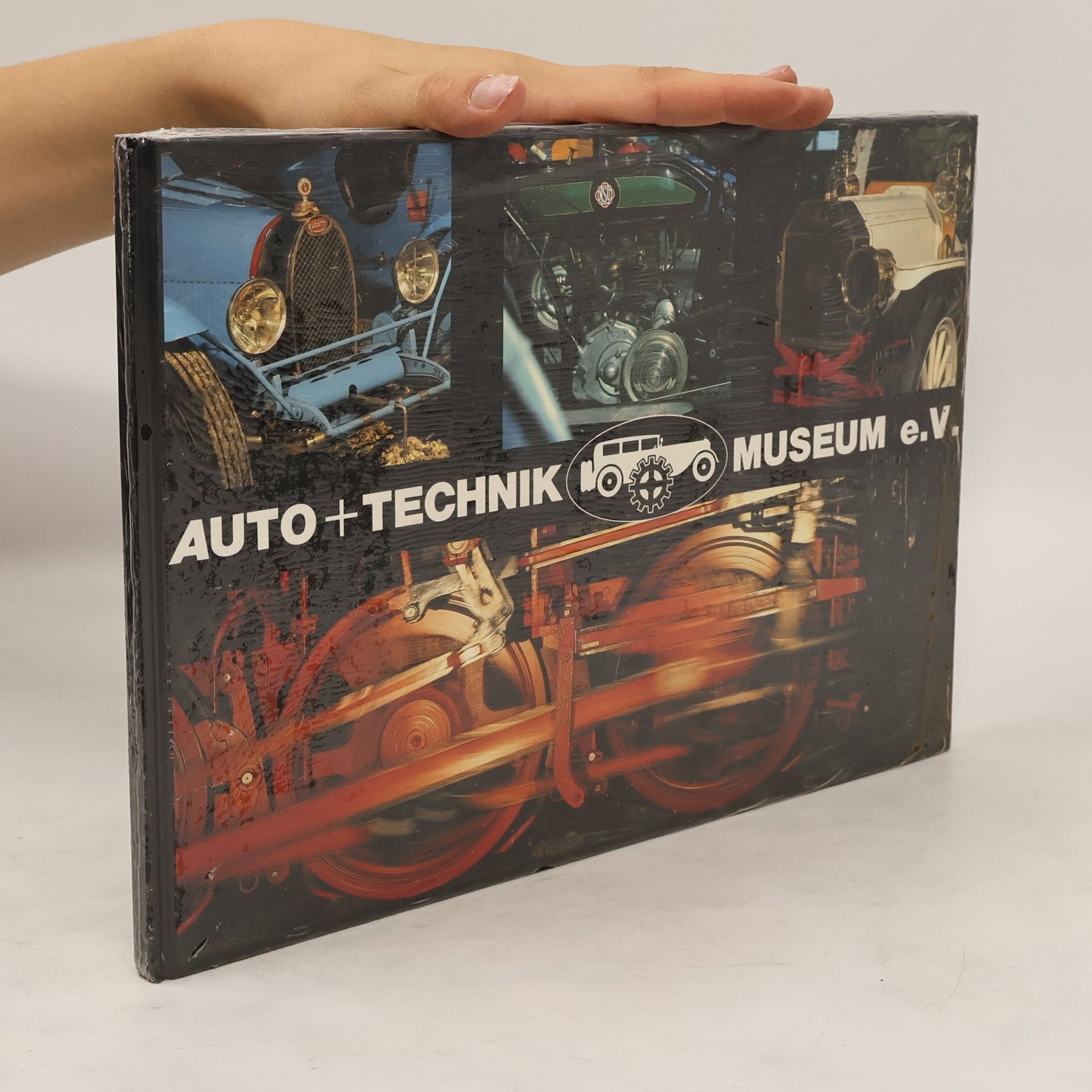 Kolektiv autorů Auto+Technik Museum e.V.