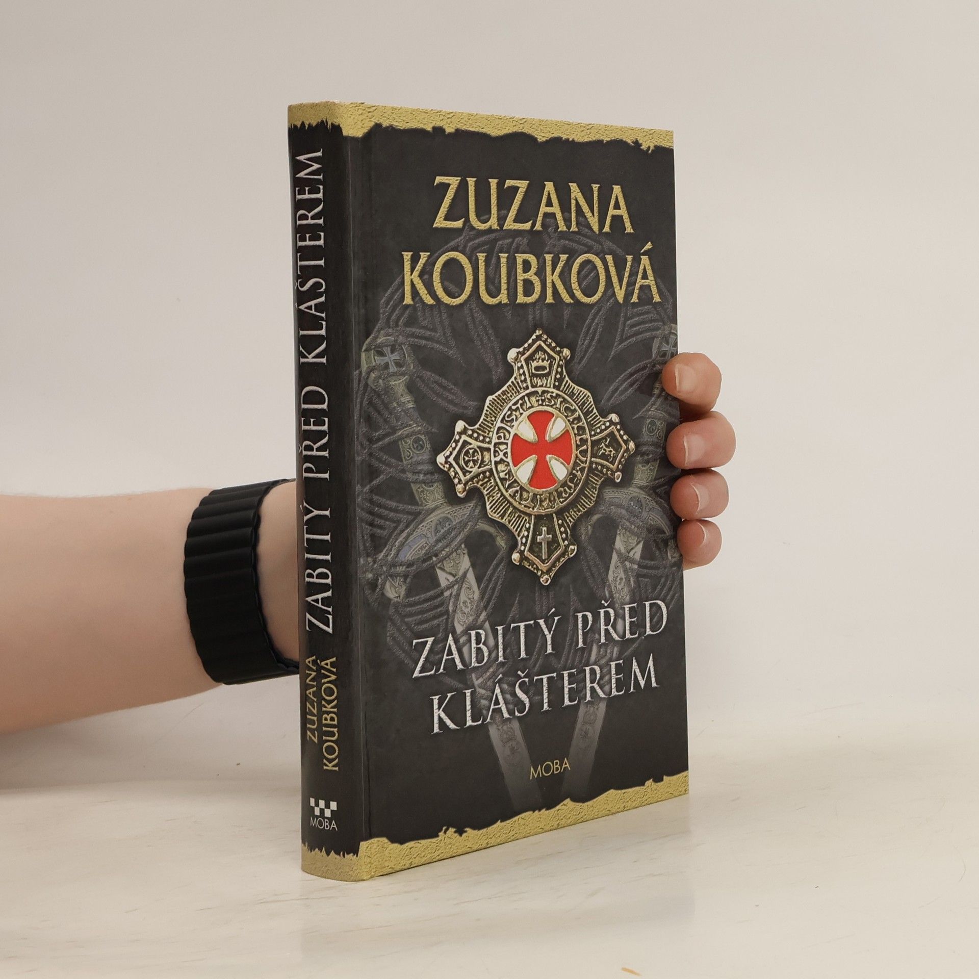 Zuzana Koubková Zabitý před klášterem