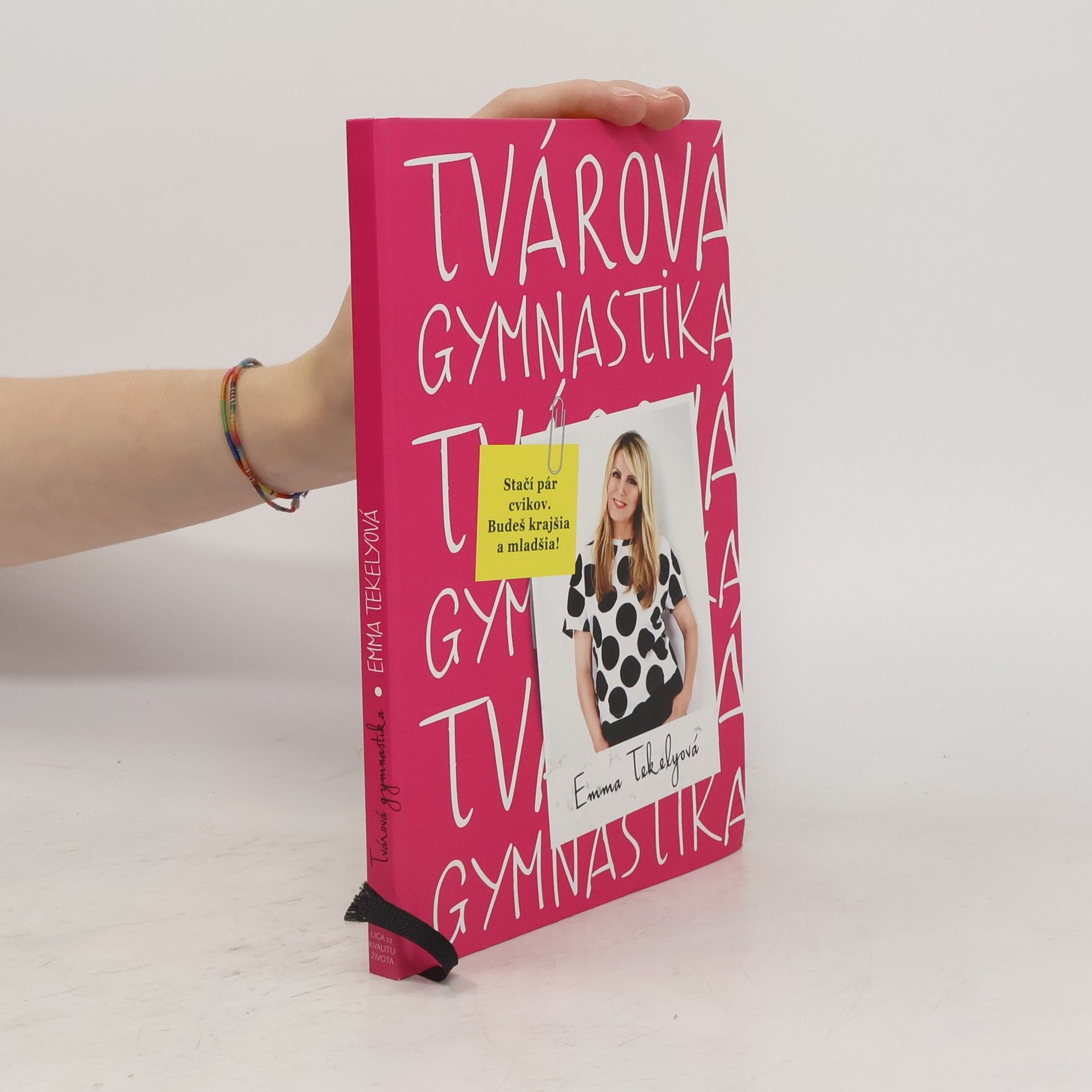 Emma Tekelyová Tvárová gymnastika