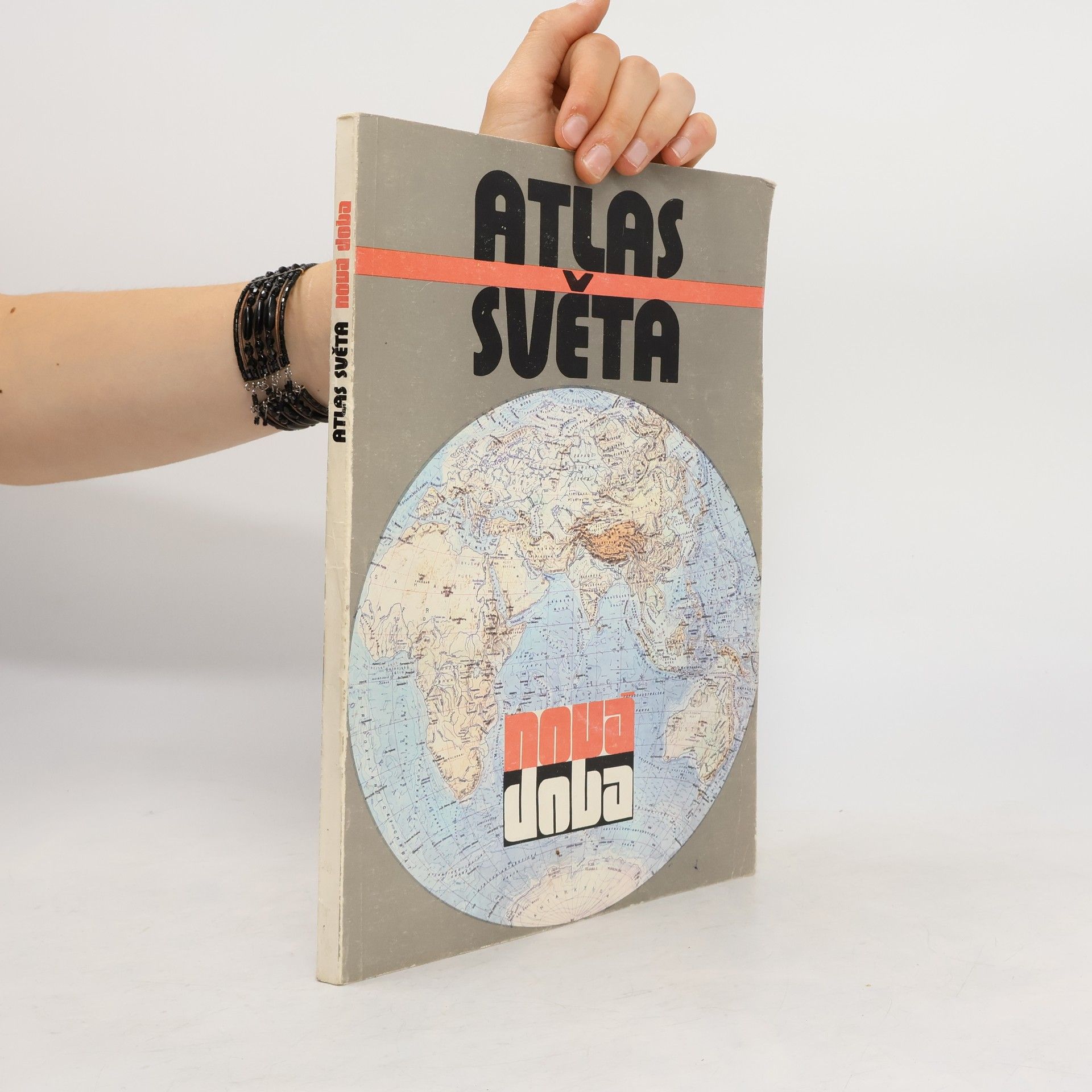 Marie Kočvarová Atlas světa. Nová doba