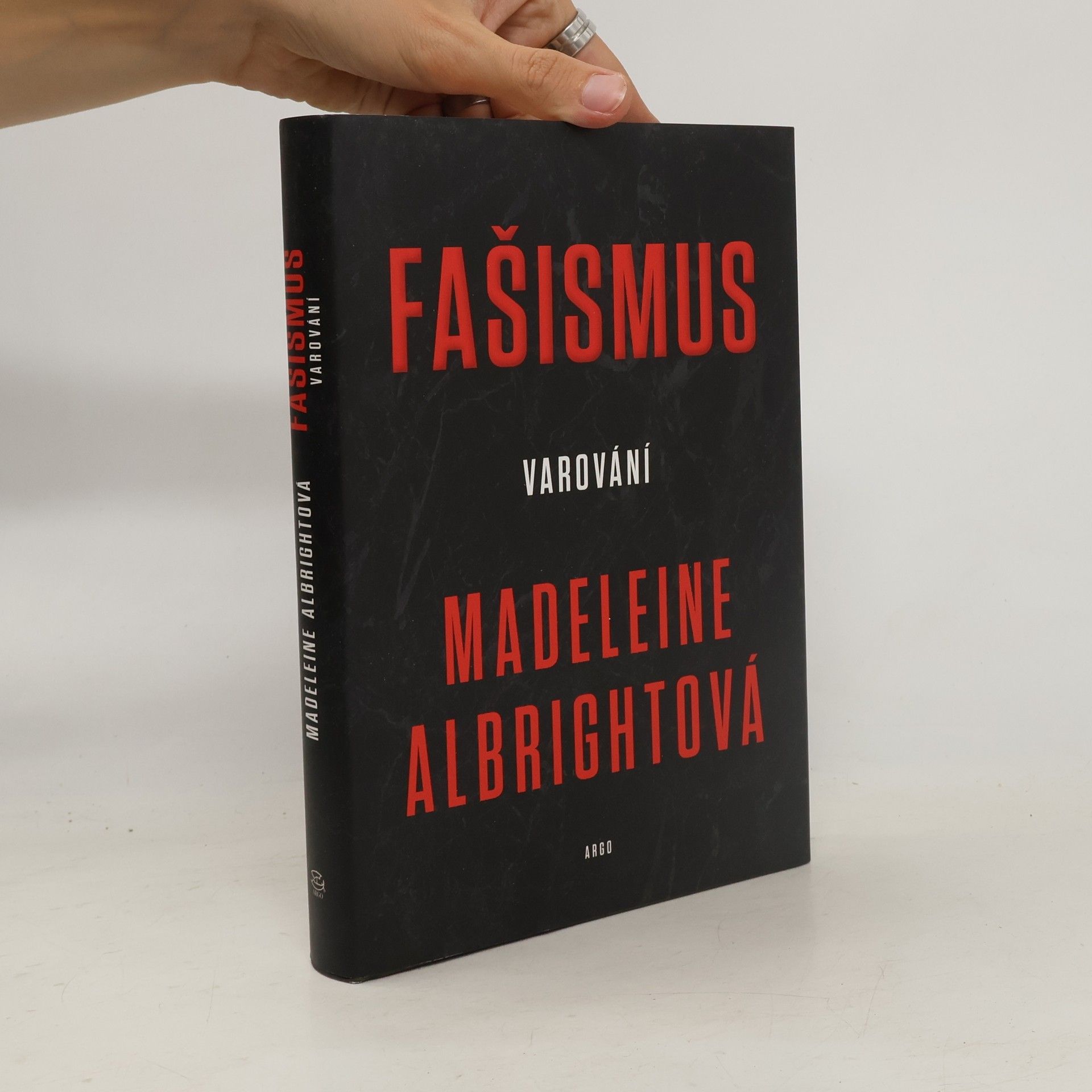 Madeleine Korbel Albright Fašismus: Varování