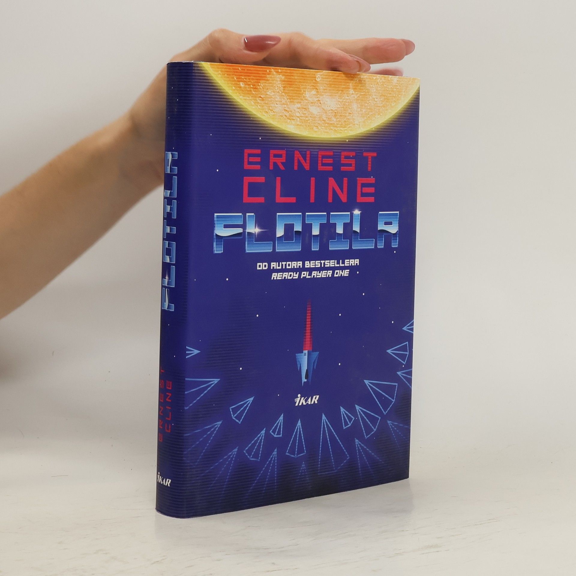 Ernest Cline Flotila