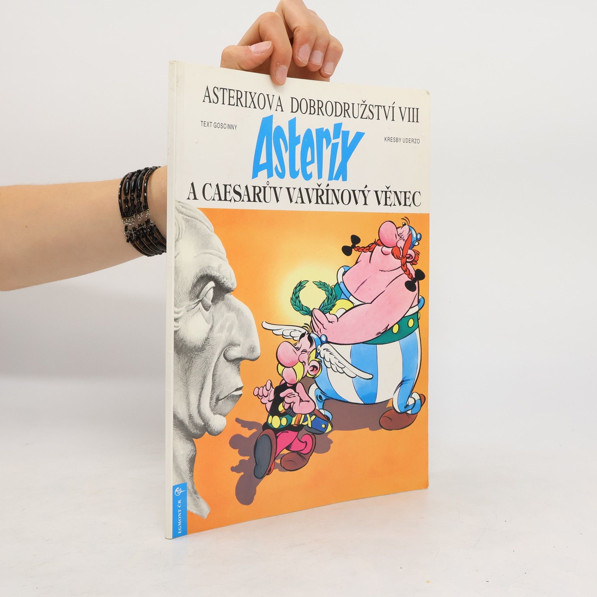 René Goscinny Asterix a Caesarův vavřínový věnec (Asterixova dobrodružství VIII)