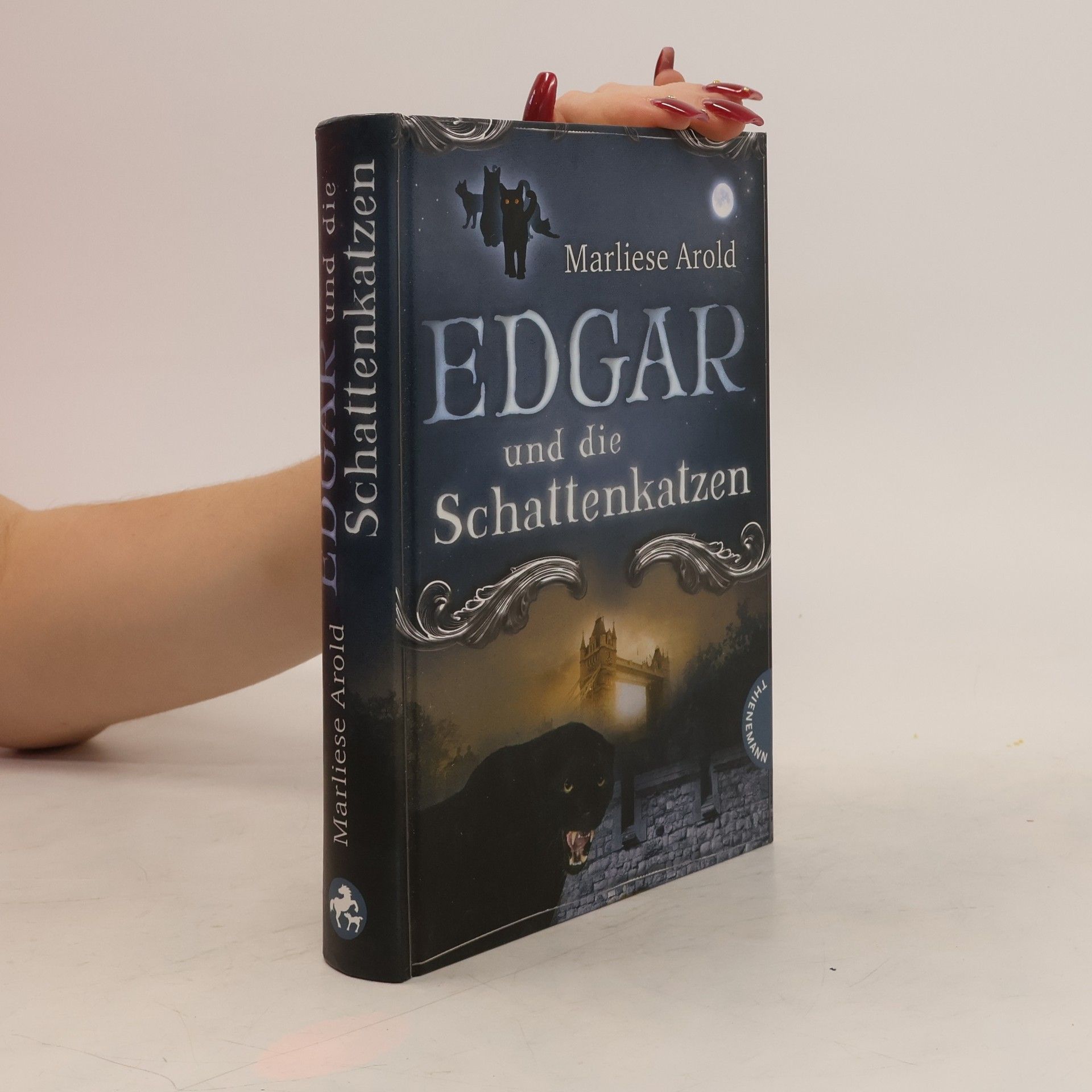 MArliese Aroldová  Edgar und die Schattenkatzen