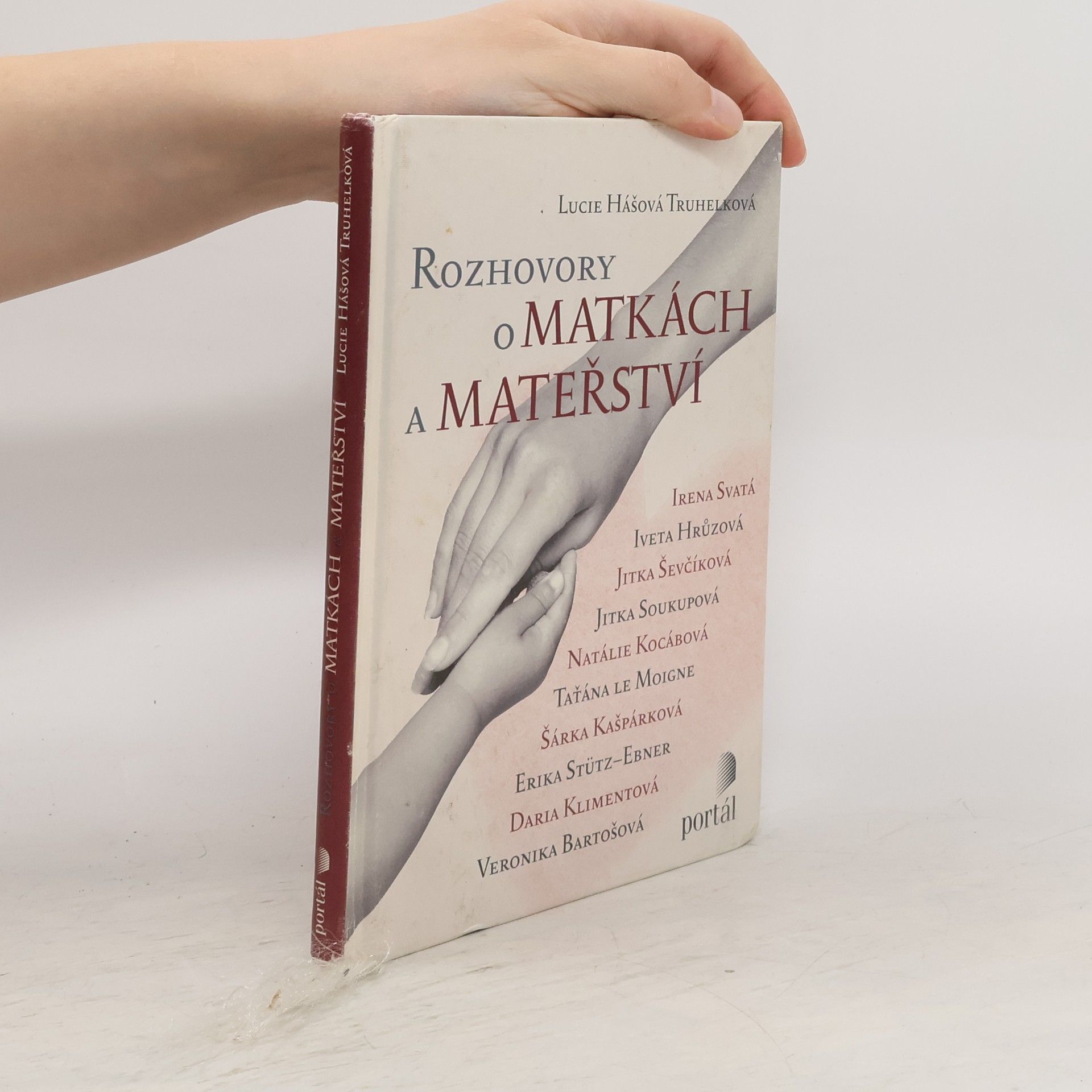 Rozhovory o matkách a mateřství