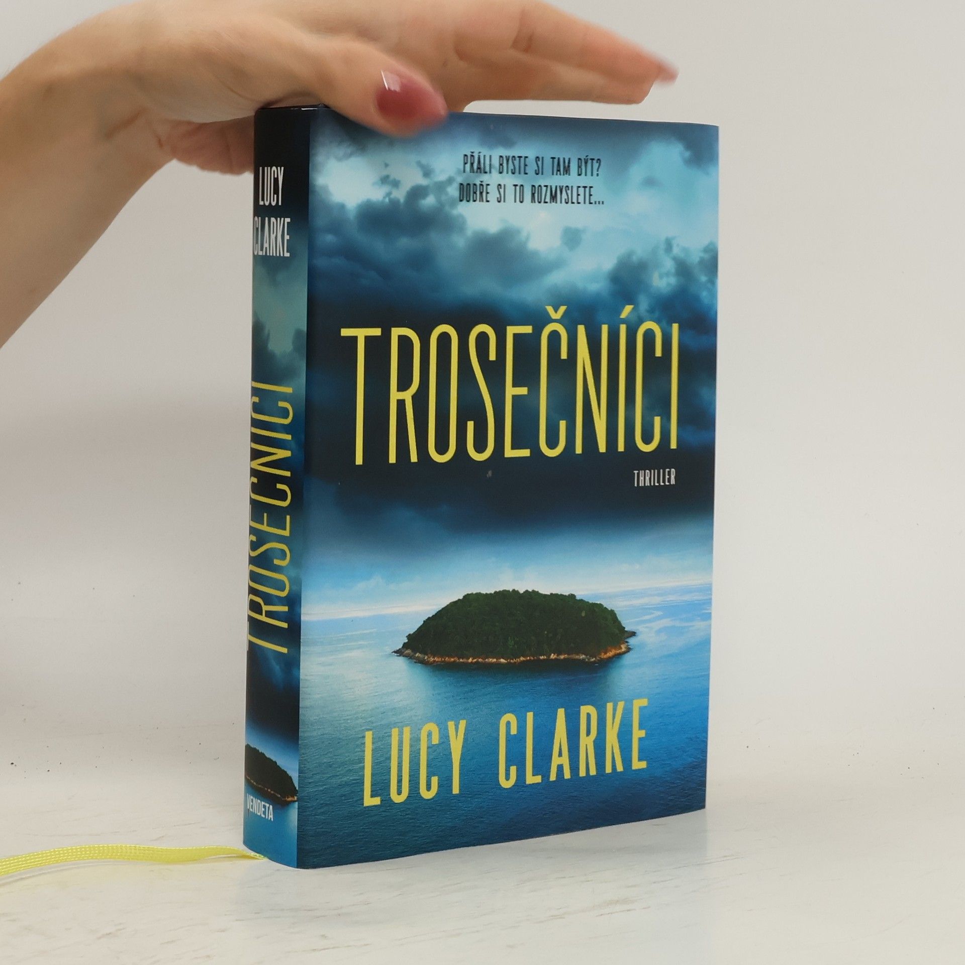 Lucy Clarke Trosečníci