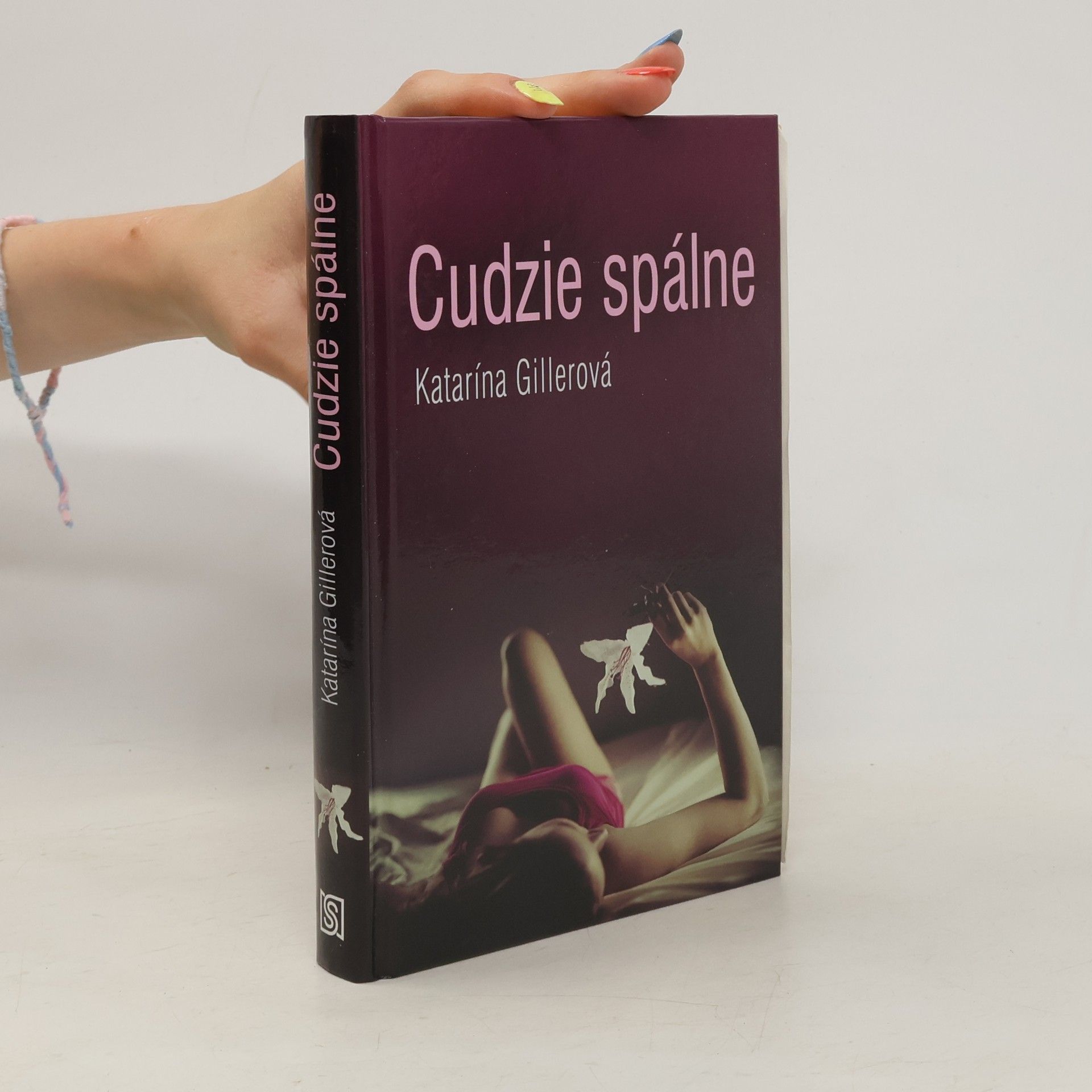 Katarína Gillerová Cudzie spálne