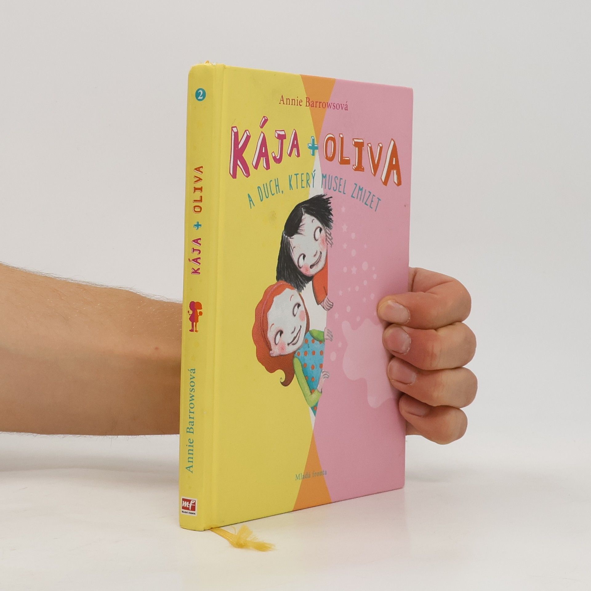 Annie Barrows Kája + Oliva a duch, který musel zmizet