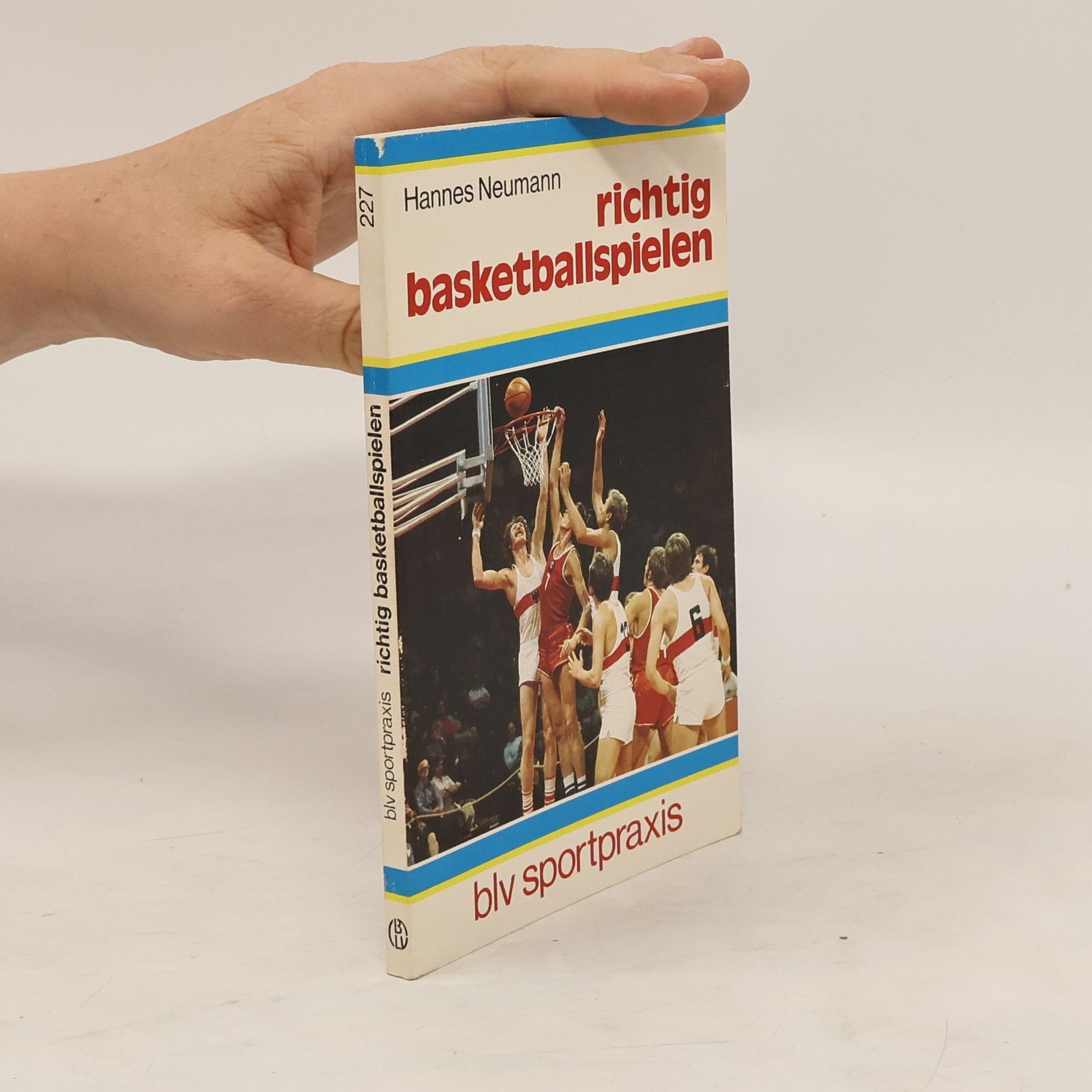 Hannes Neumann Richtig Basketballspielen