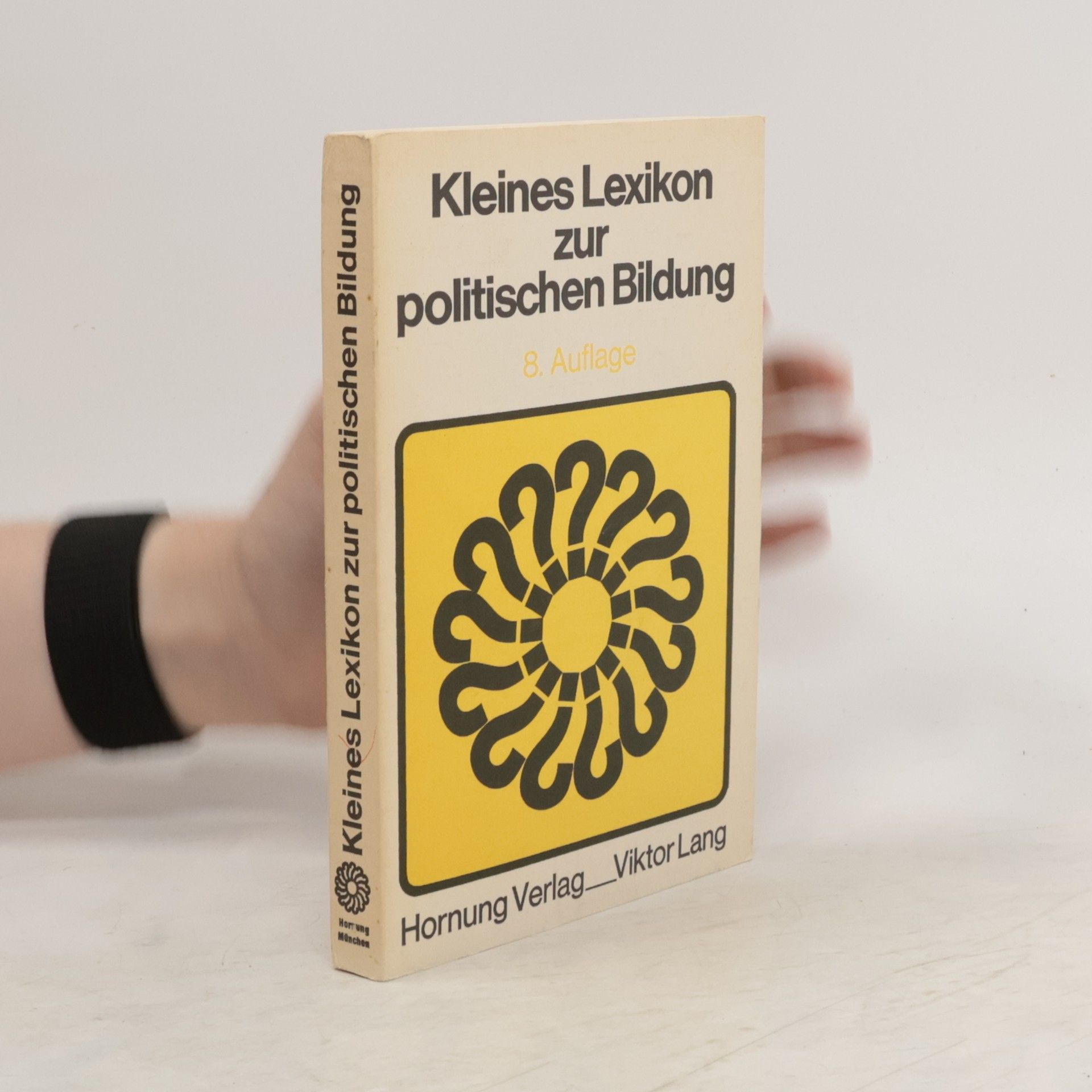 Wilhelm Hautmann Kleines Lexikon zur politischen Bildung