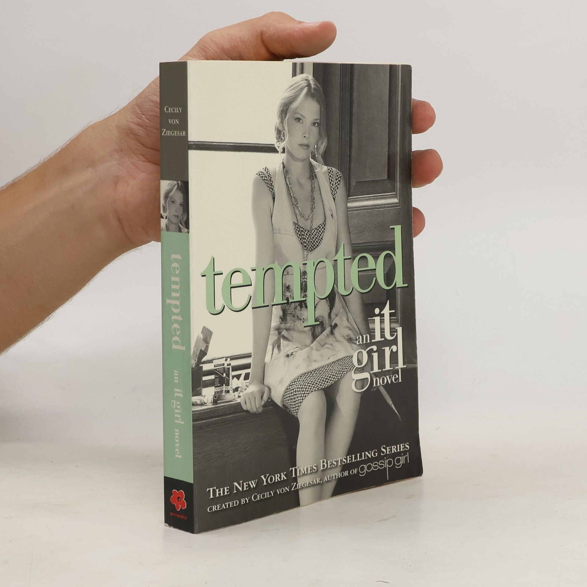 Cecily Von Ziegesar The It Girl #6: Tempted