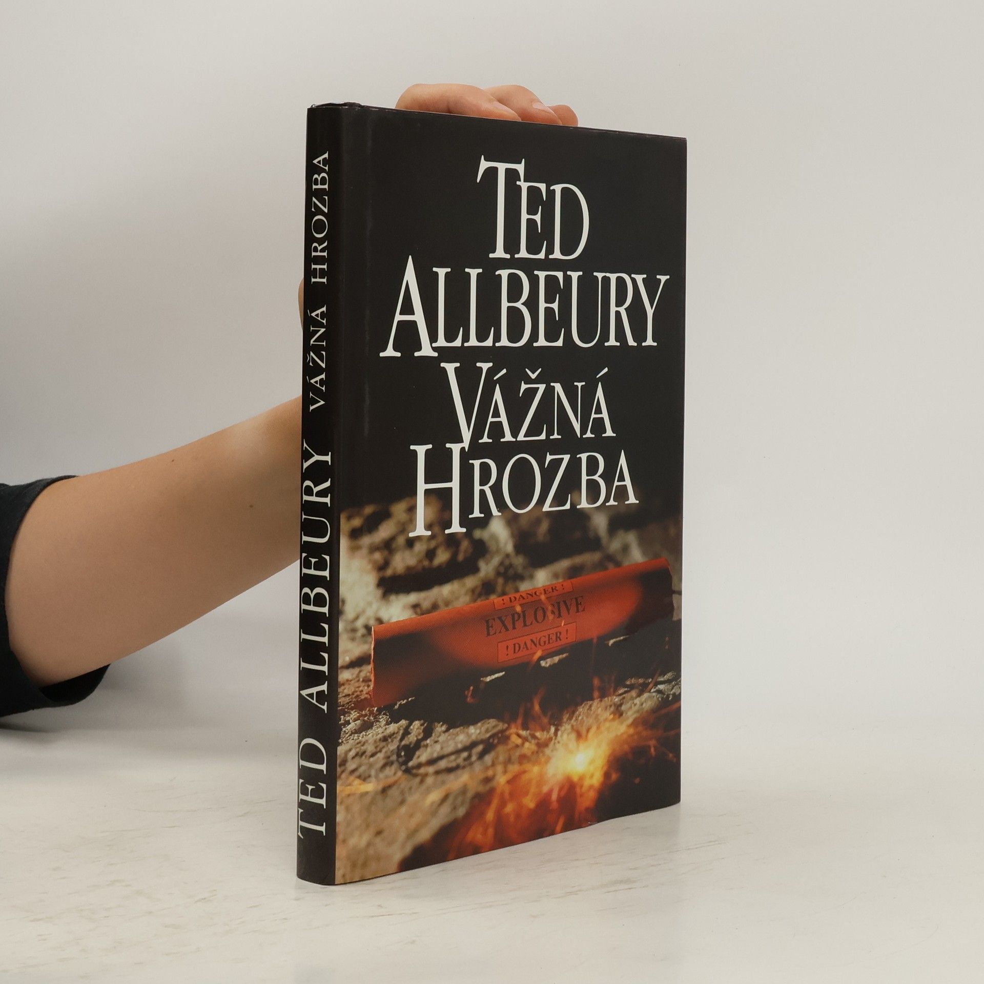Ted Allbeury Vážná hrozba
