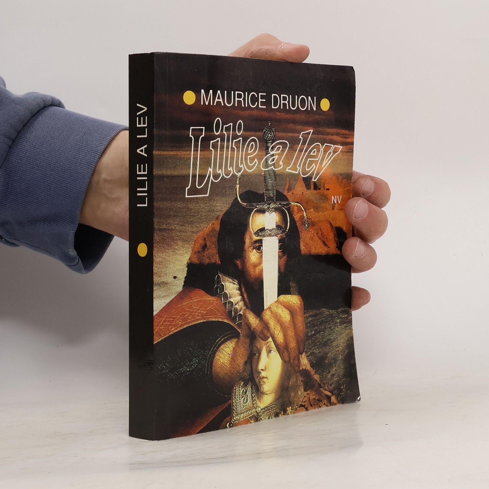 Maurice Druon Zardoušená královna