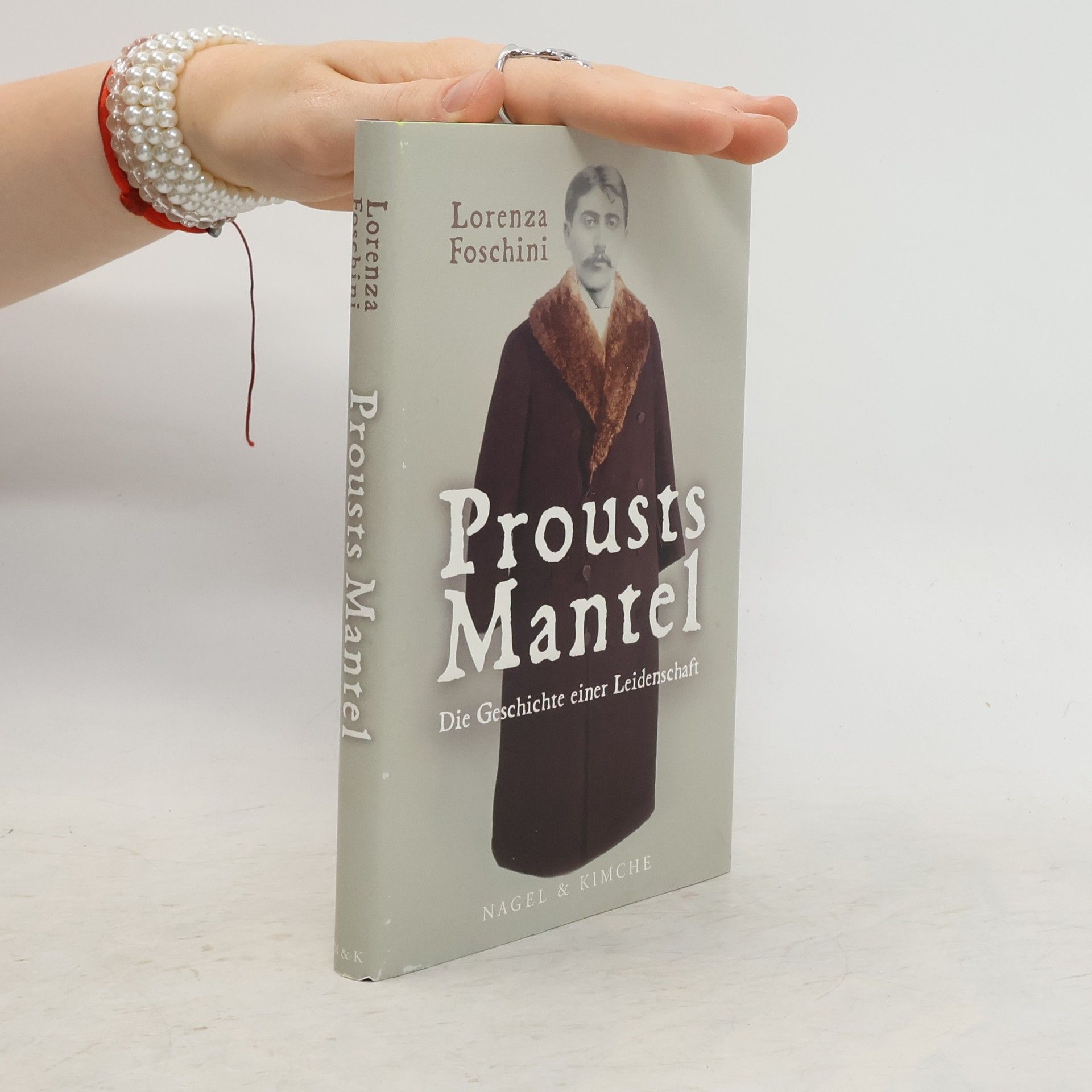 Lorenza Foschini Prousts Mantel