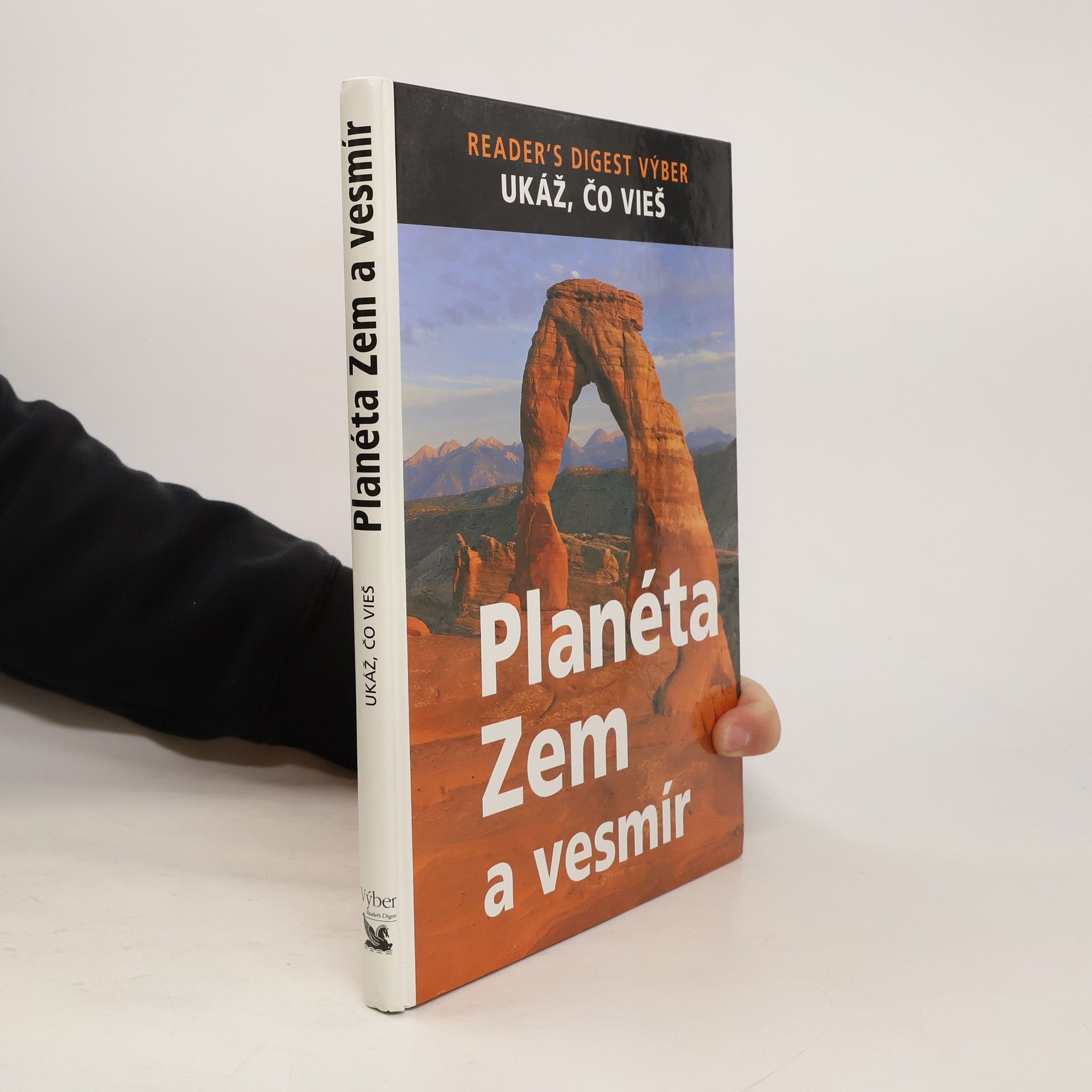 Julia Bruce Planéta Zem a vesmír