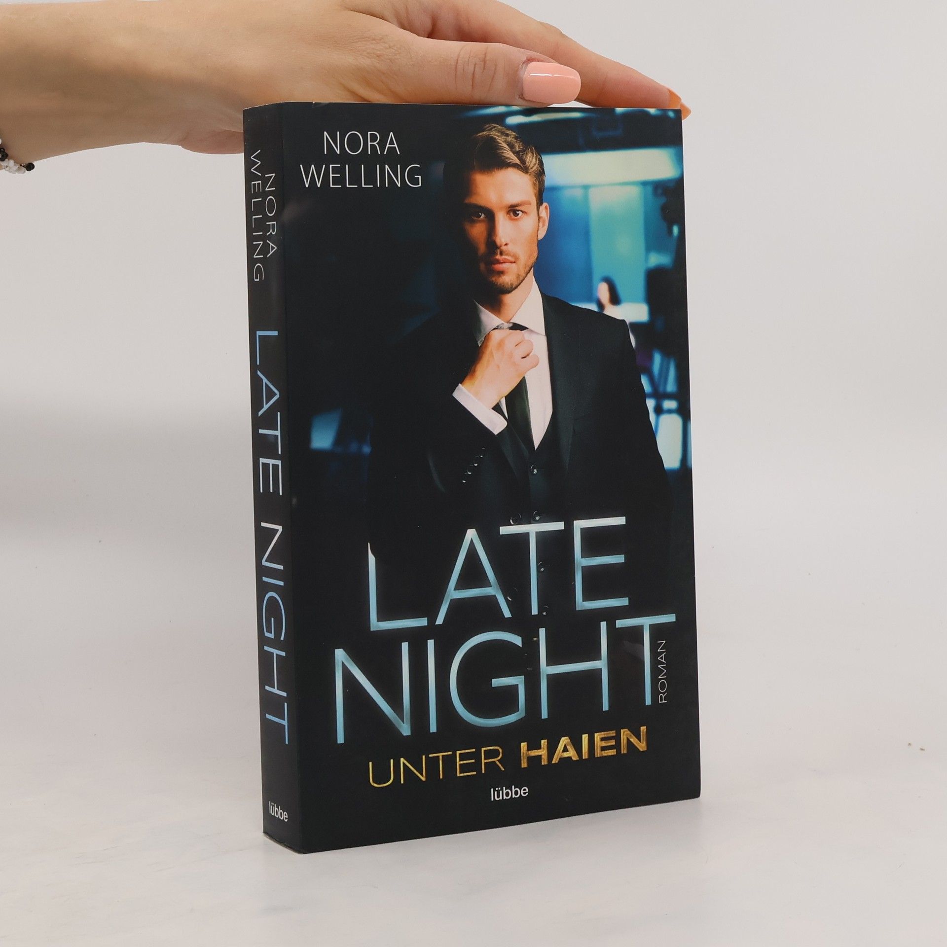 Nora Welling Late Night