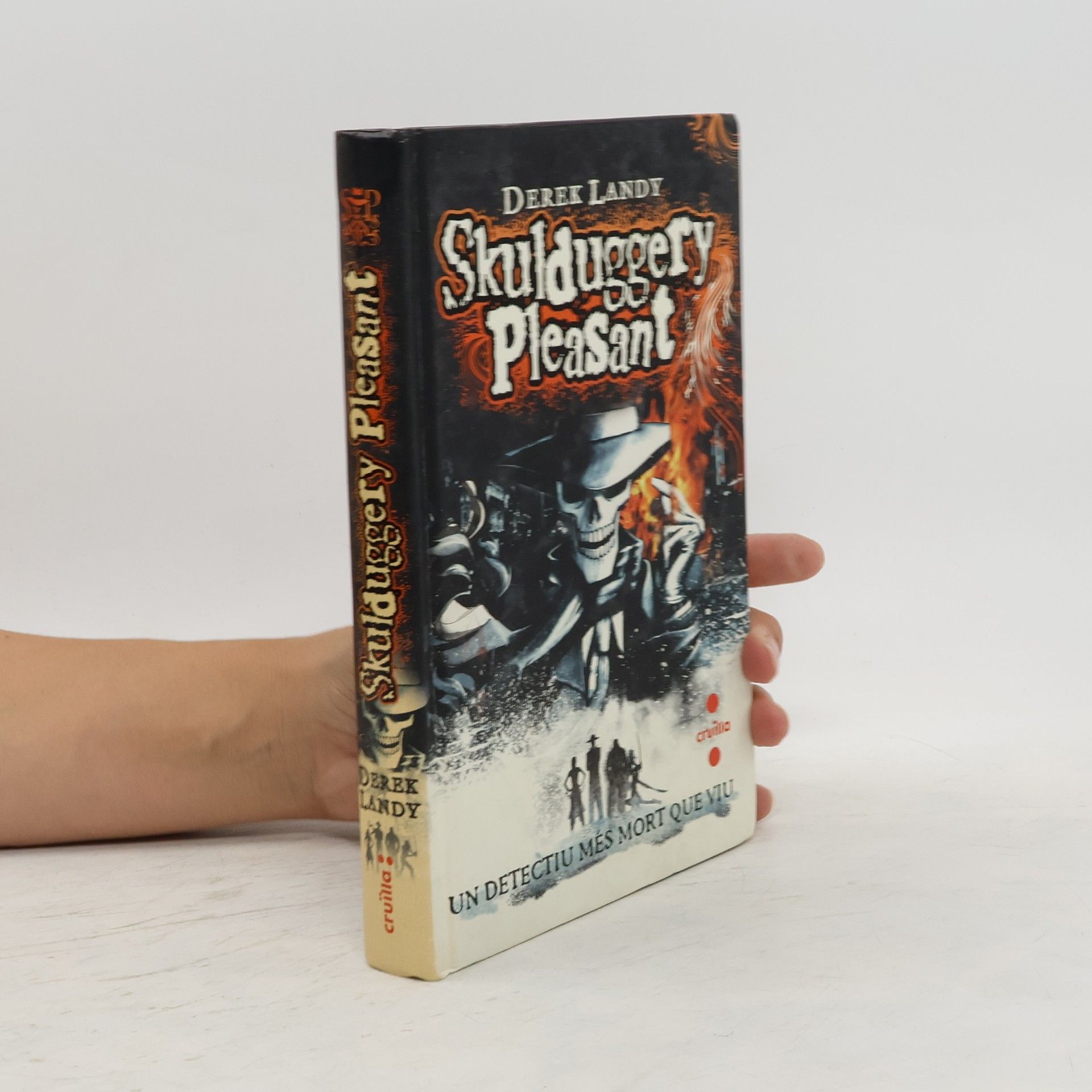 Derek Landy Skulduggery Pleasant