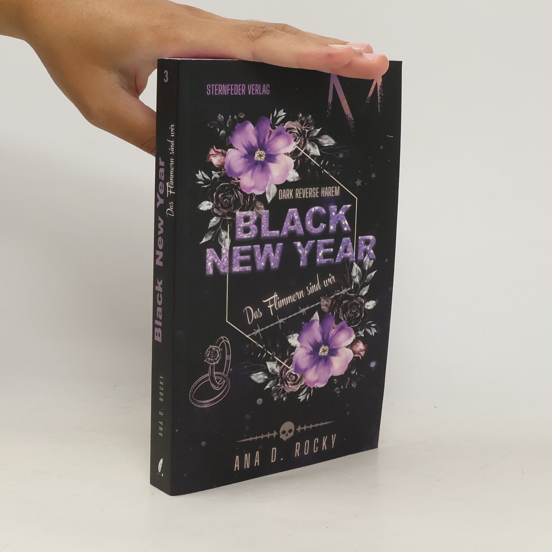 Rocky Ana D. Black New Year. Das Flimmern sind wir