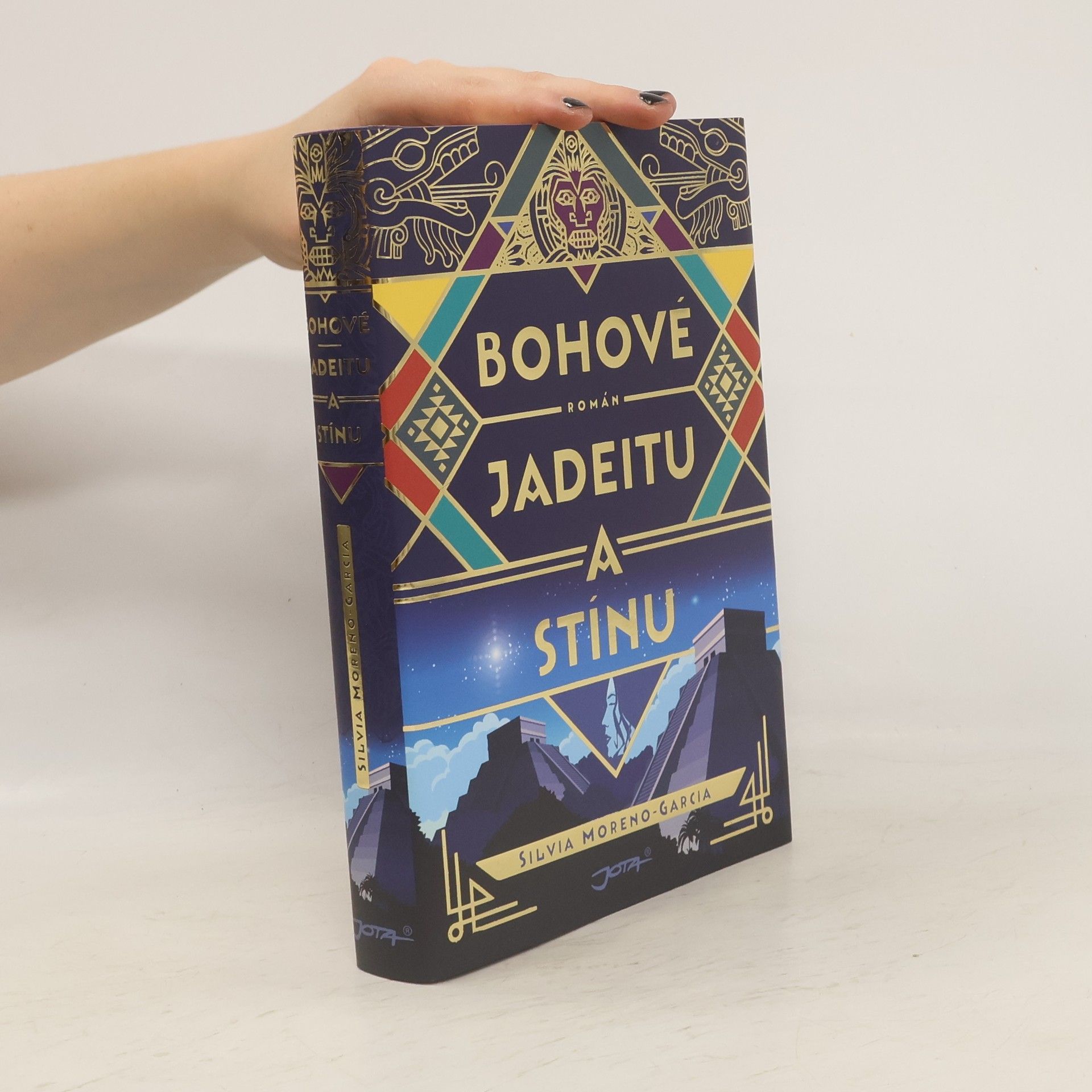Silvia Moreno-Garcia Bohové jadeitu a stínu