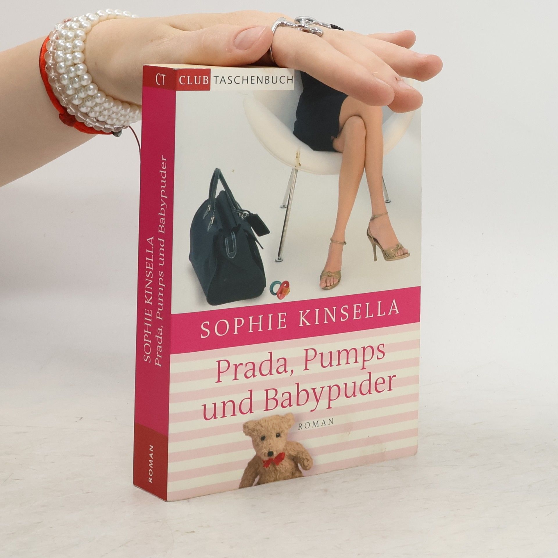 Madeleine Wickham Prada, Pumps und Babypuder