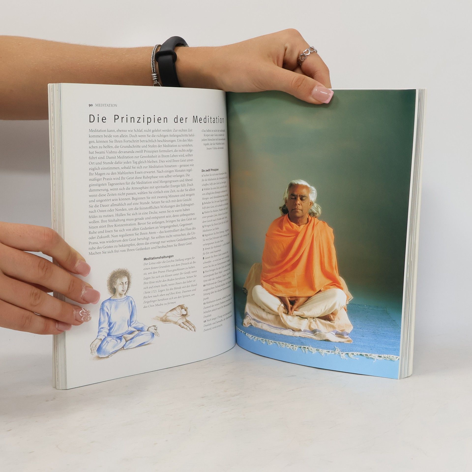 Sumitra Huang-Schang  Yoga