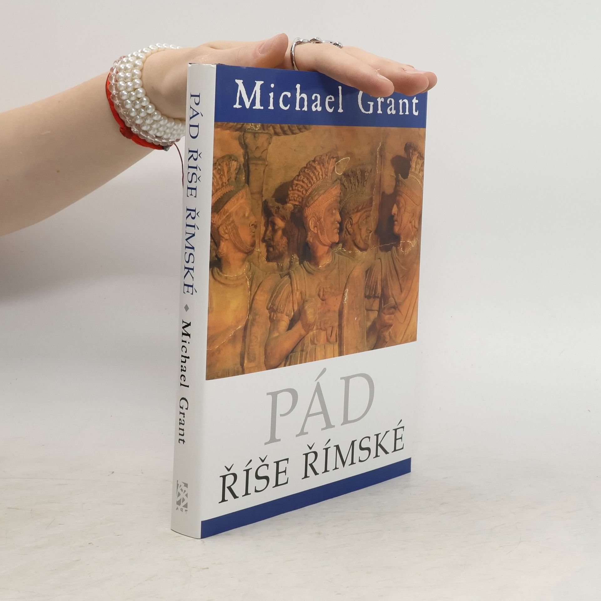 Michael Grant Pád říše římské