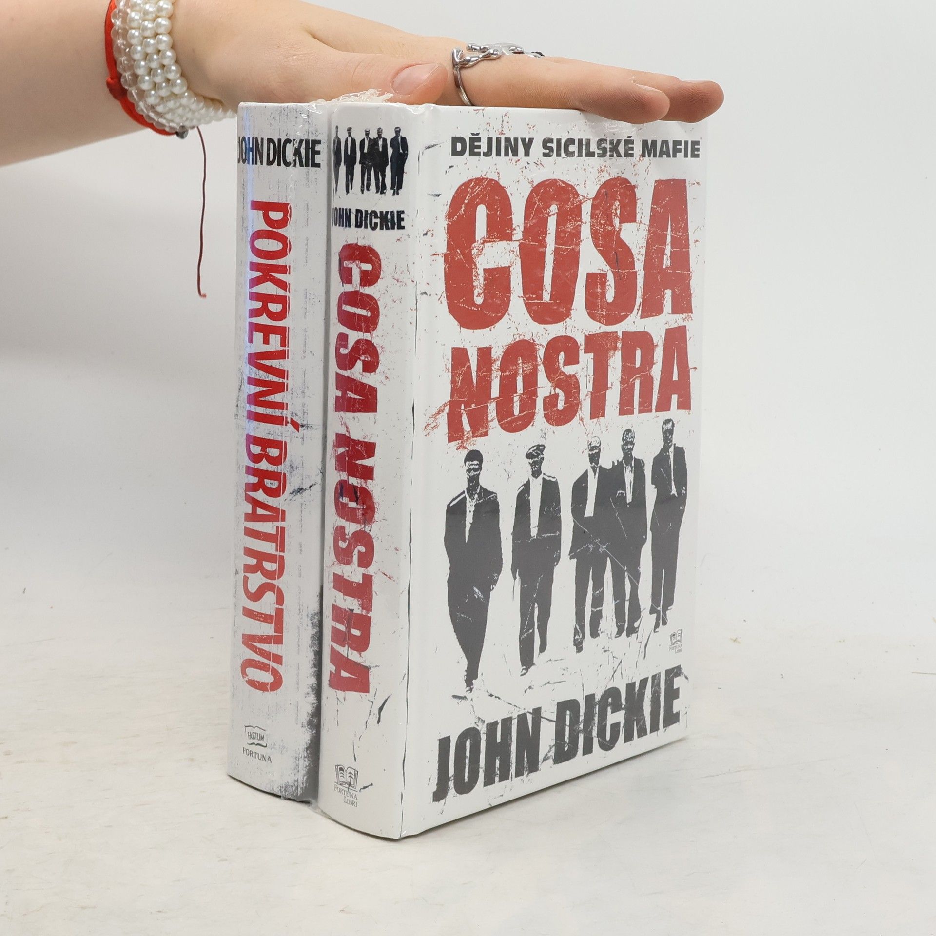John Dickie Pokrevní Bratrstvo