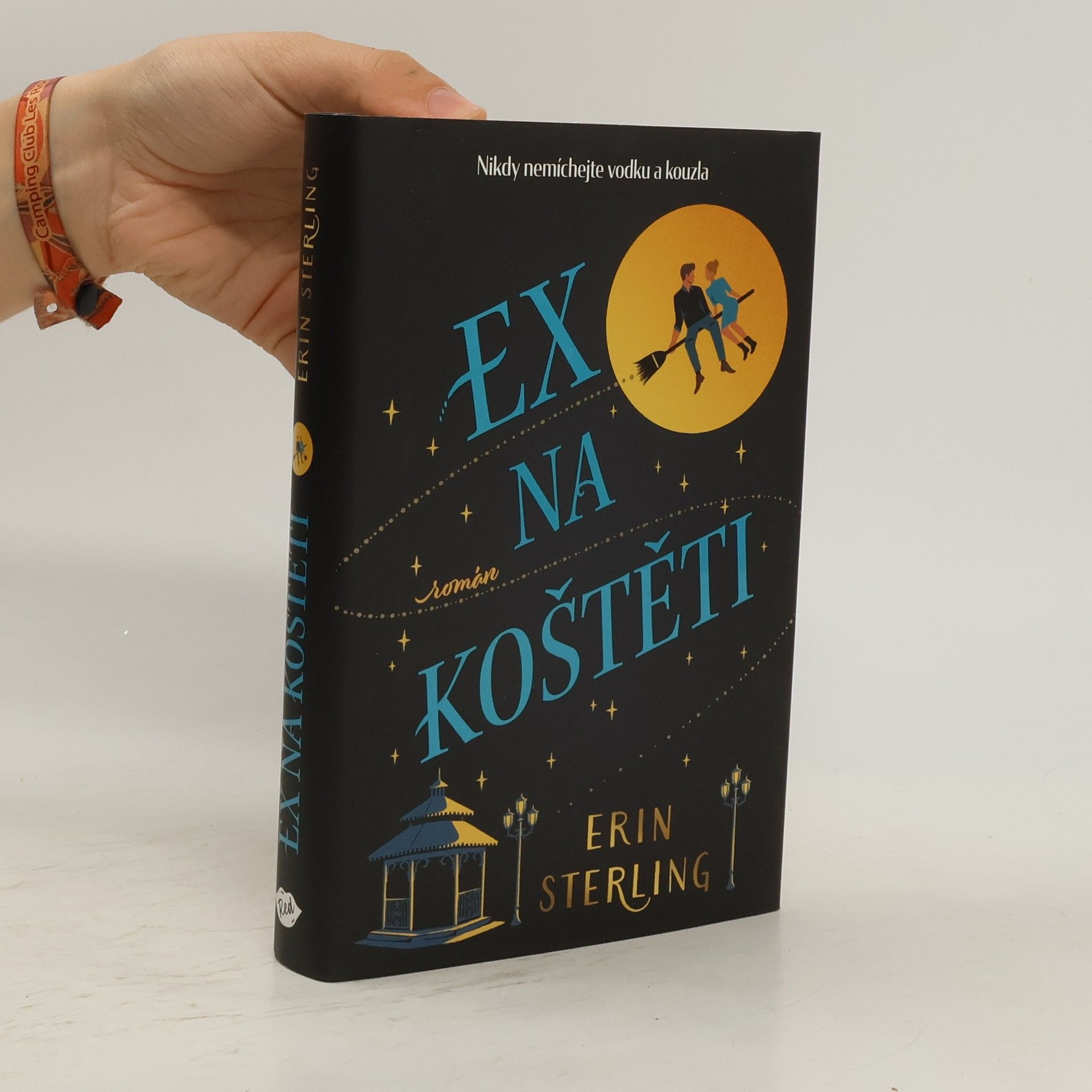 Rachel Hawkins Ex na koštěti
