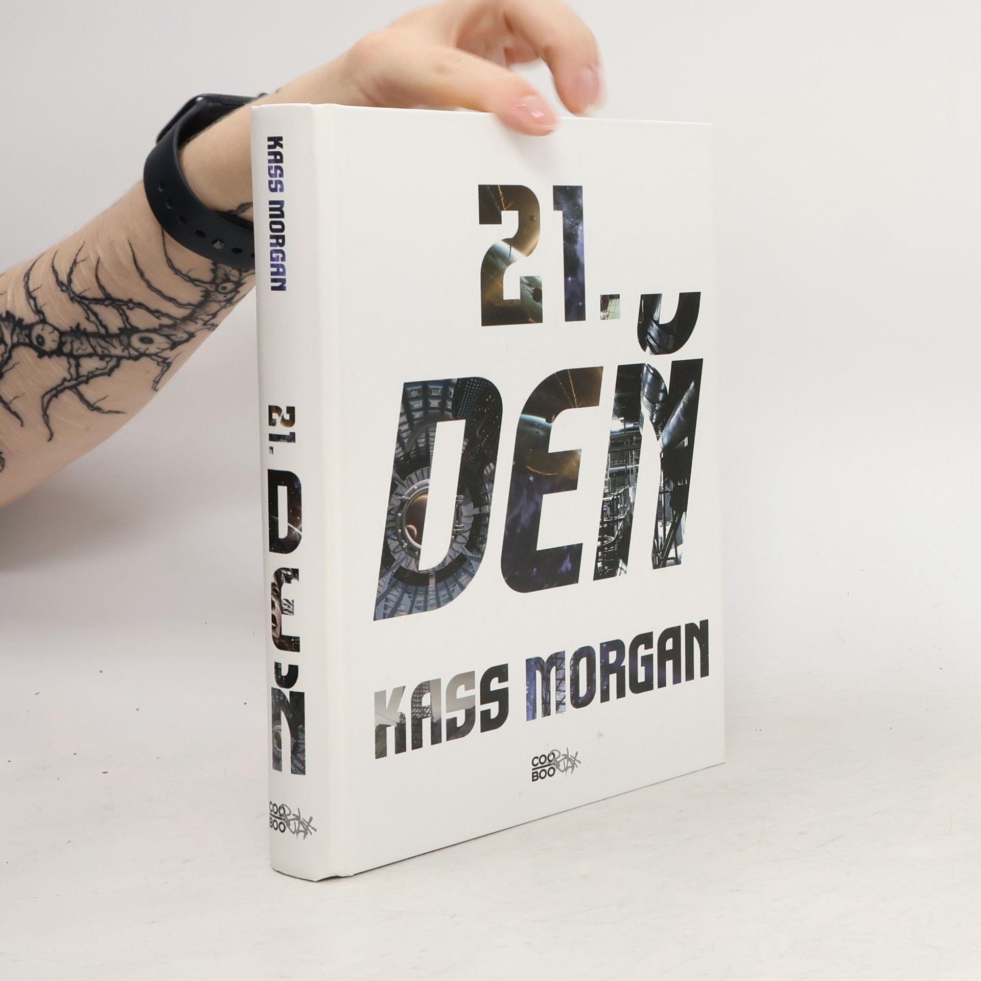 Kass Morgan 21. deň