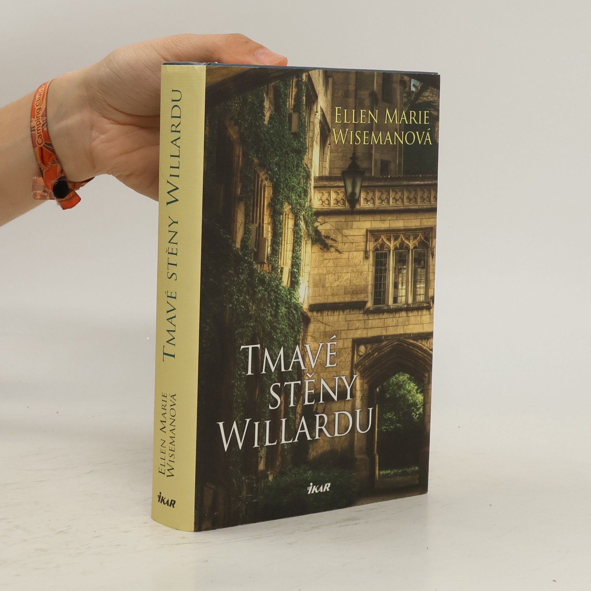 Ellen Marie Wiseman Tmavé stěny Willardu