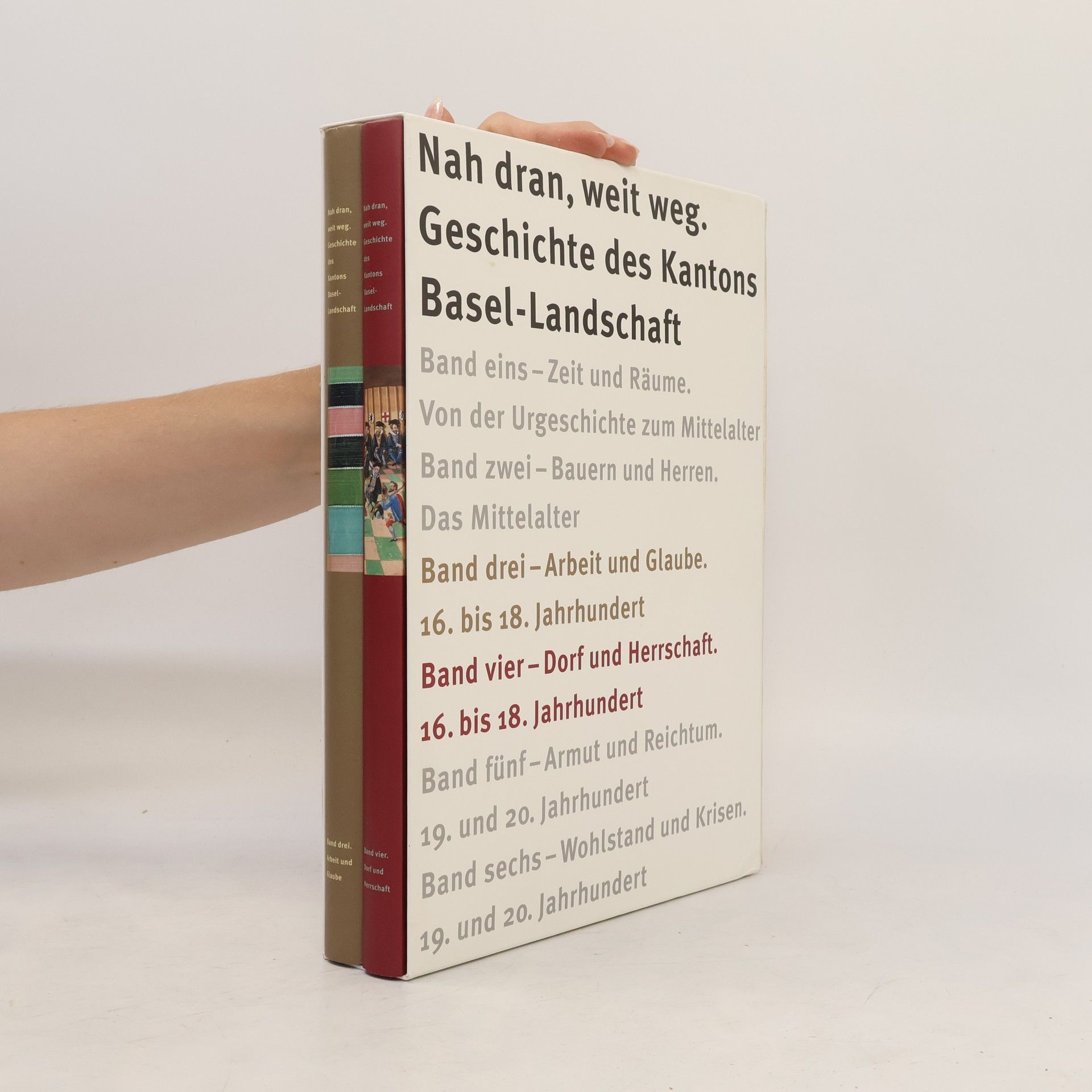neuveden Nah dran, weit weg