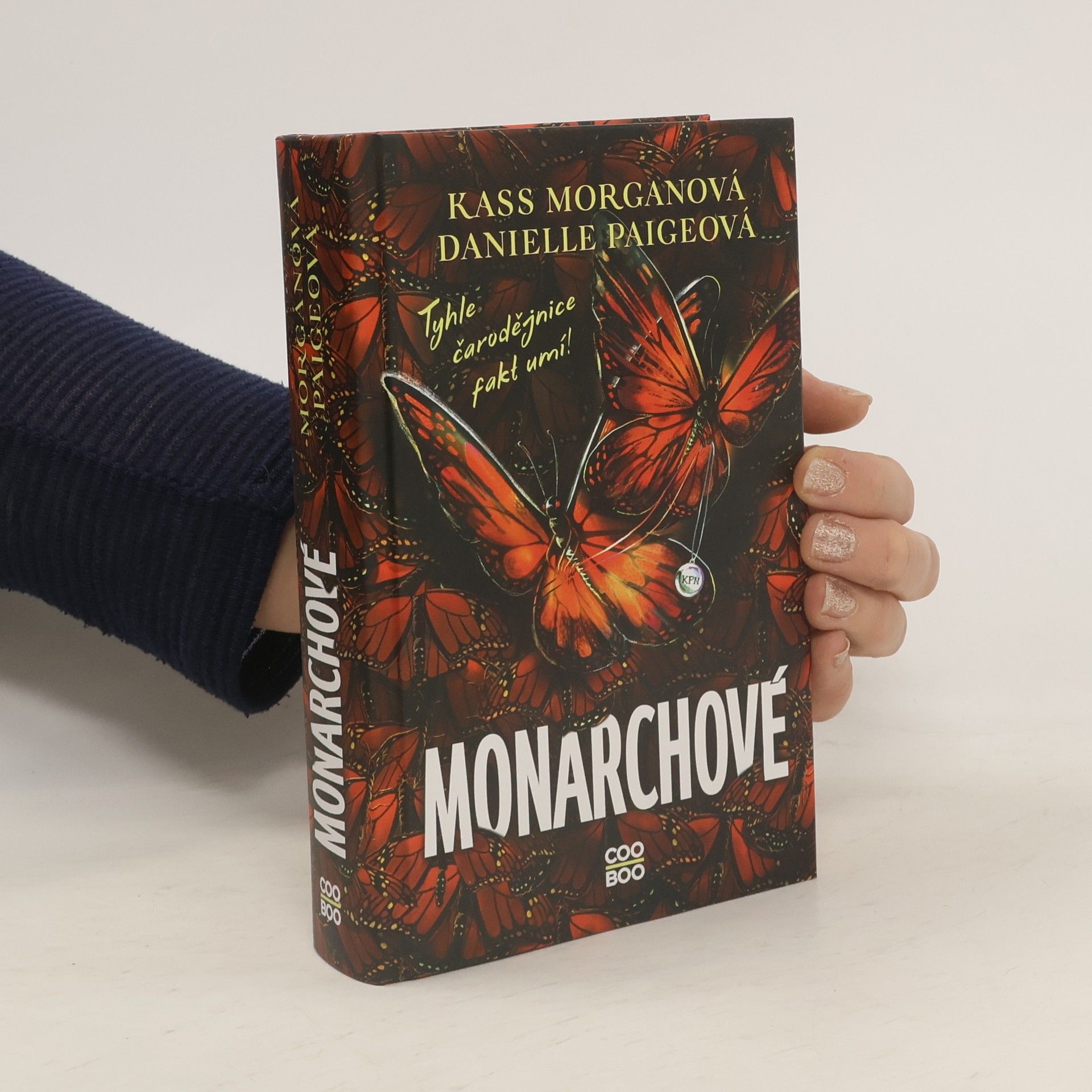 Kass Morgan Monarchové
