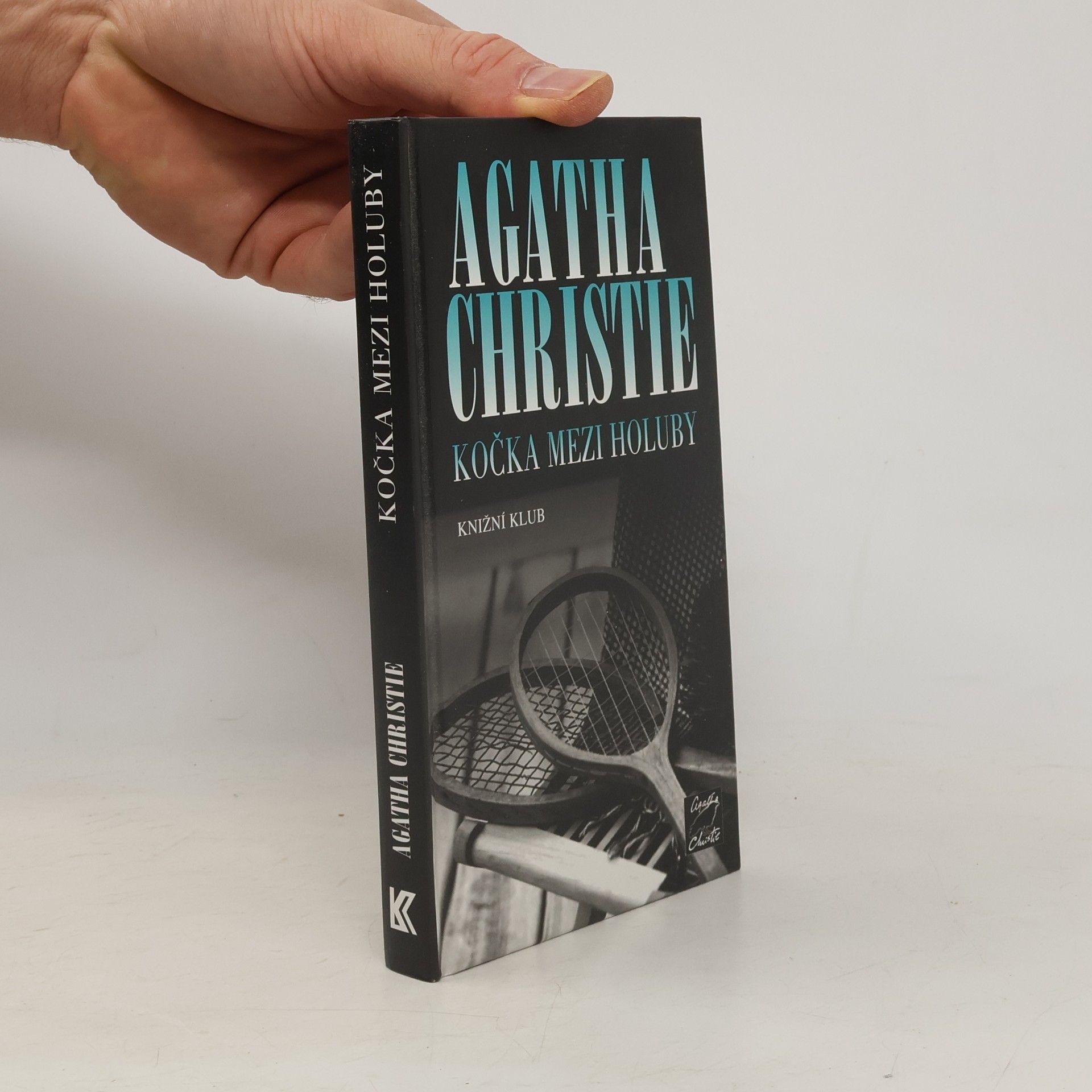 Agatha Christie Kočka mezi holuby