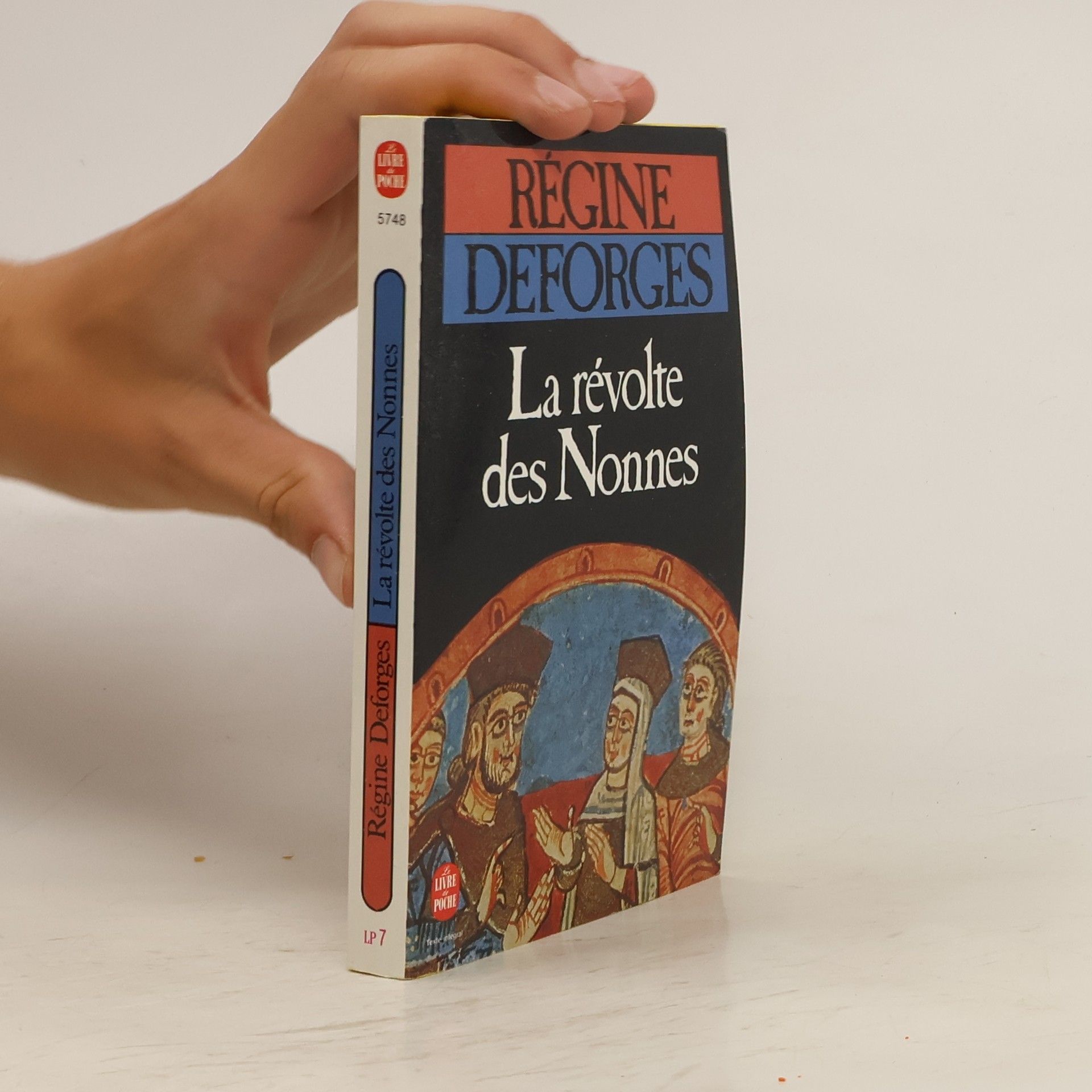 Régine Deforges La révolte des nonnes