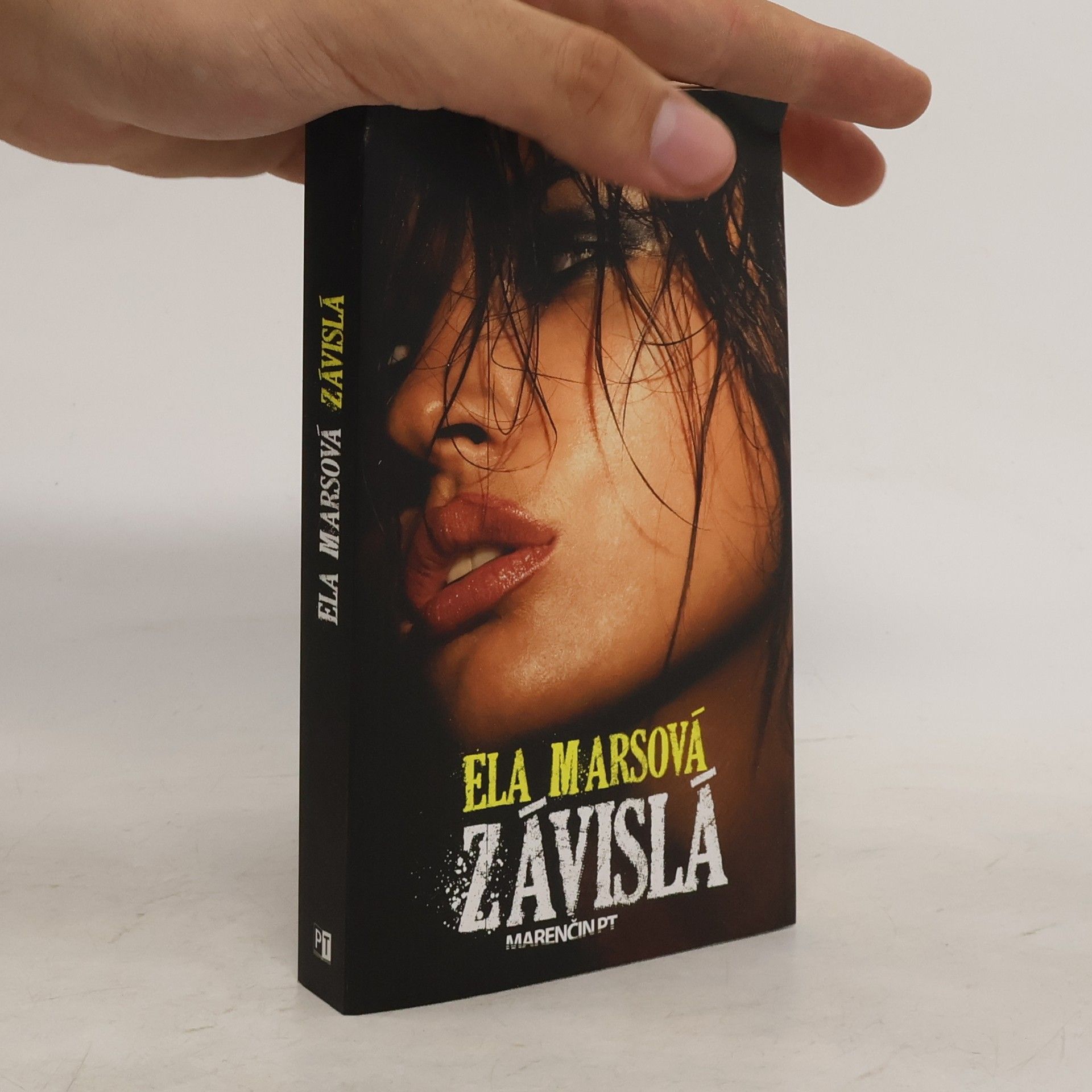 Ela Marsová Závislá