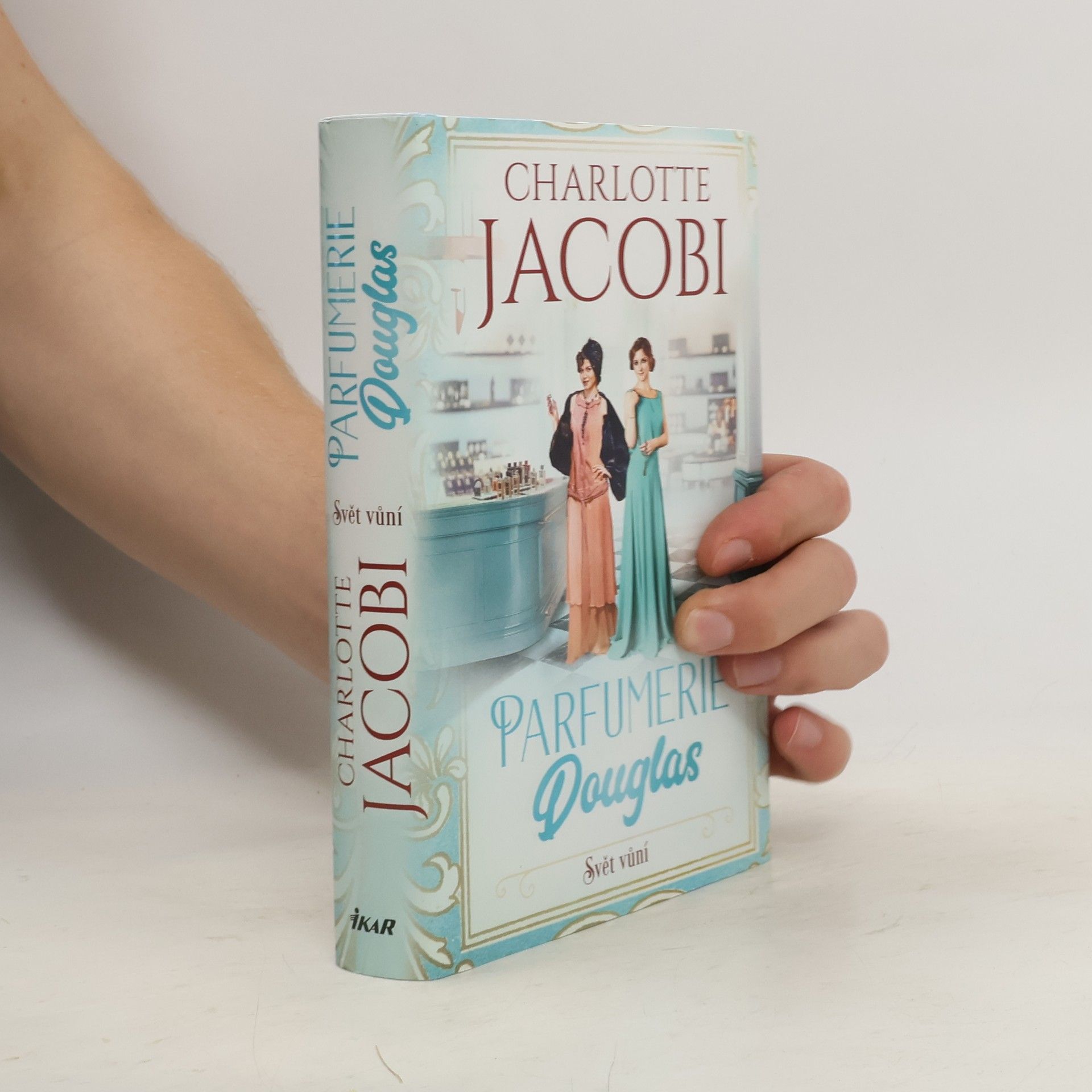 Charlotte Jacobi Parfumerie Douglas. Svět vůní