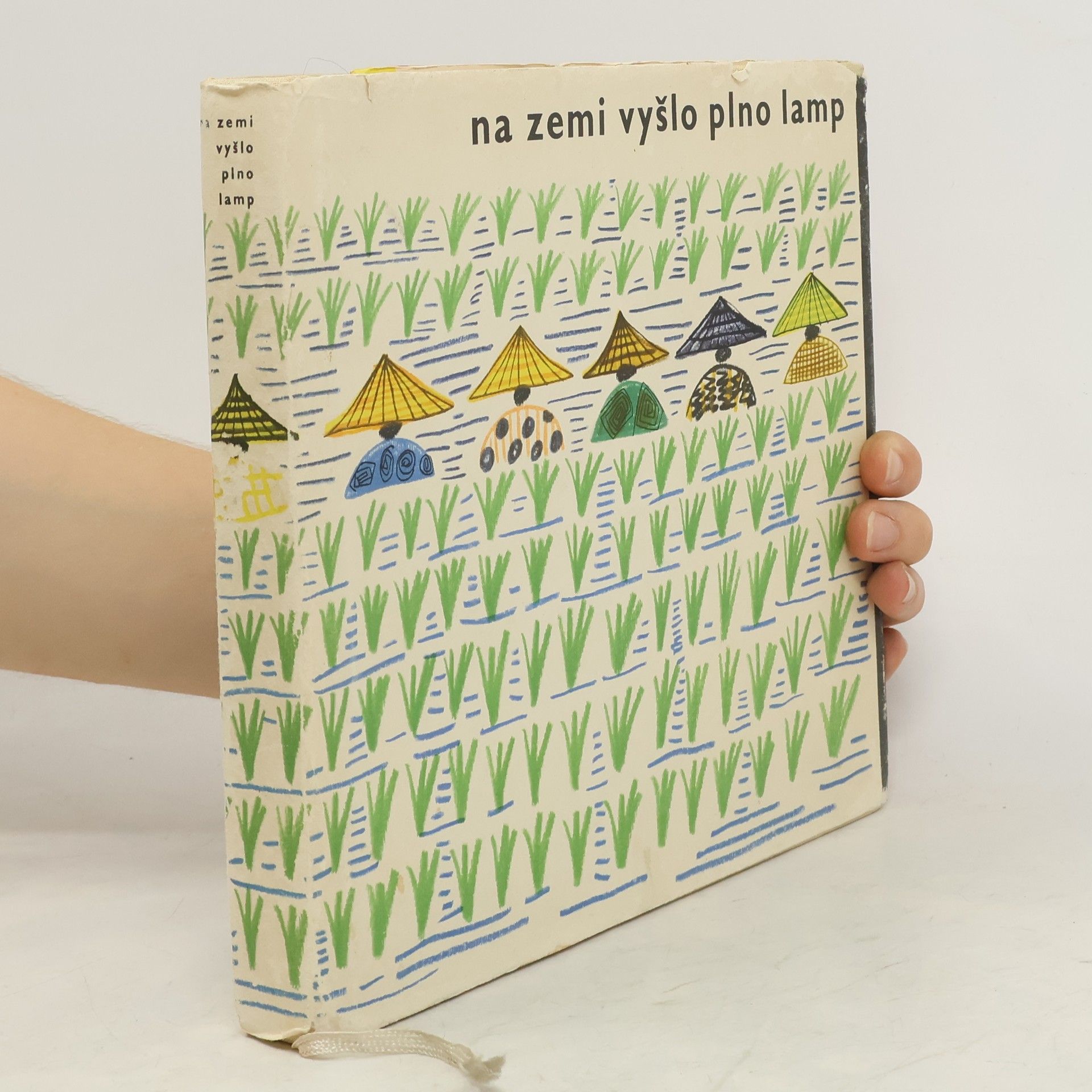 Marta Ryšavá Na zemi vyšlo plno lamp
