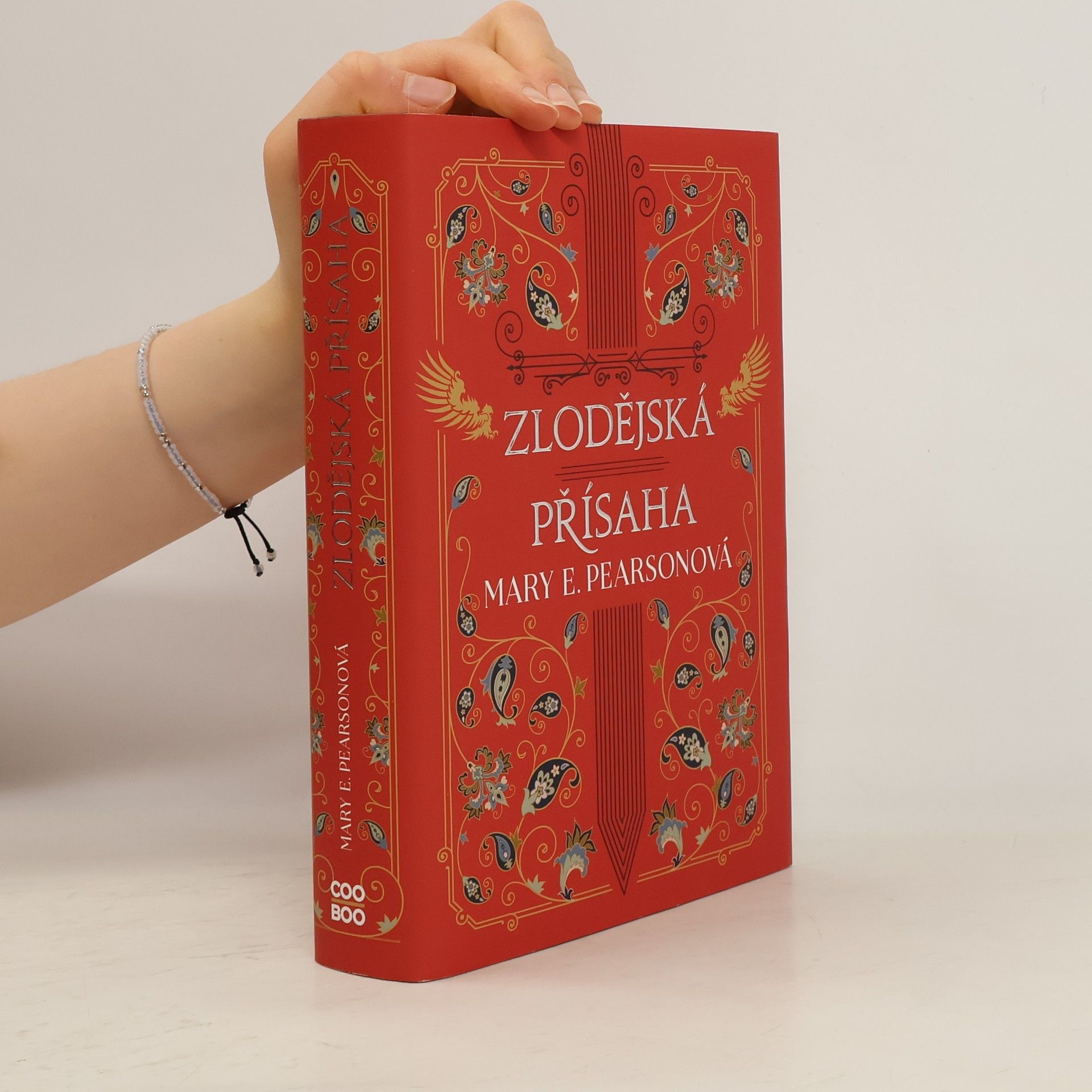Mary E. Pearson Zlodějská přísaha