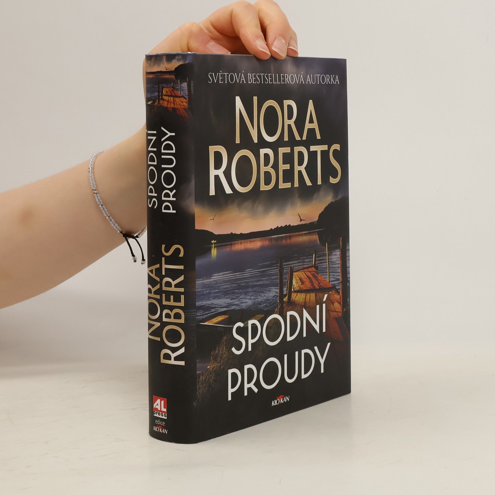 Nora Roberts Spodní proudy