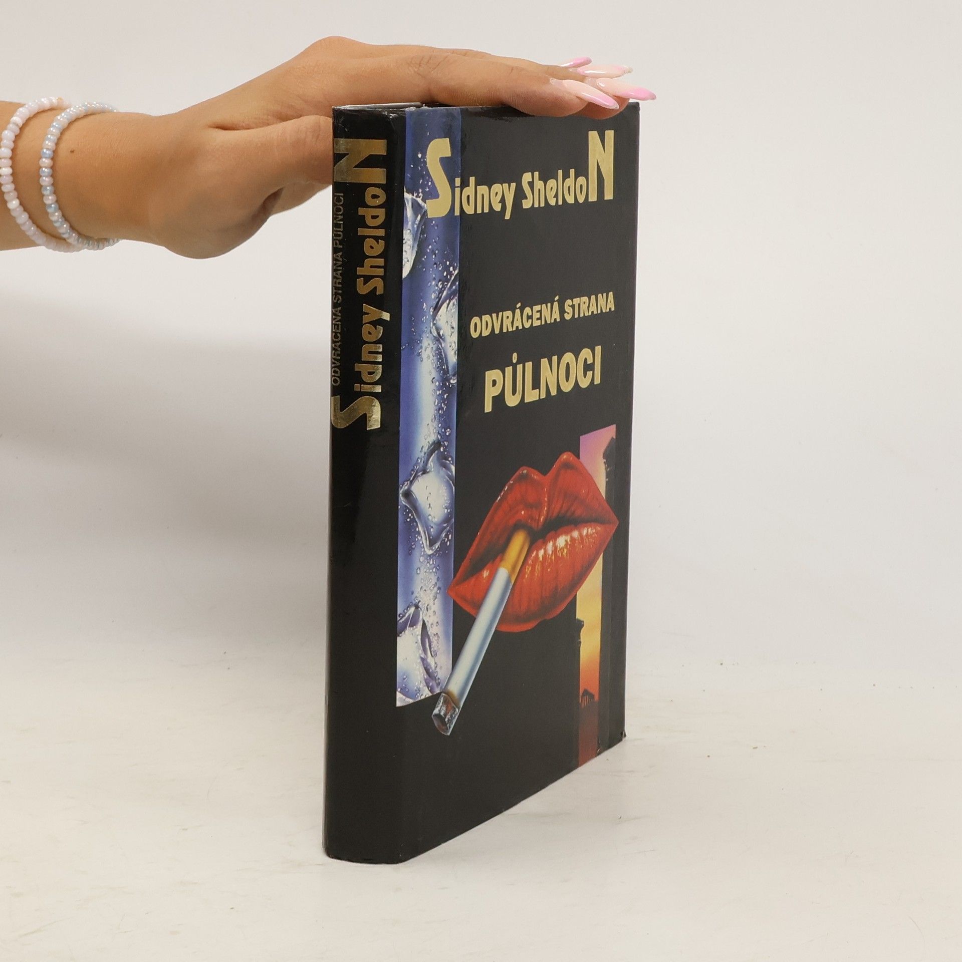 Sidney Sheldon Odvrácená strana půlnoci